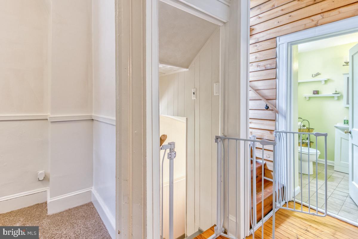 LAKE WALKER - Residential