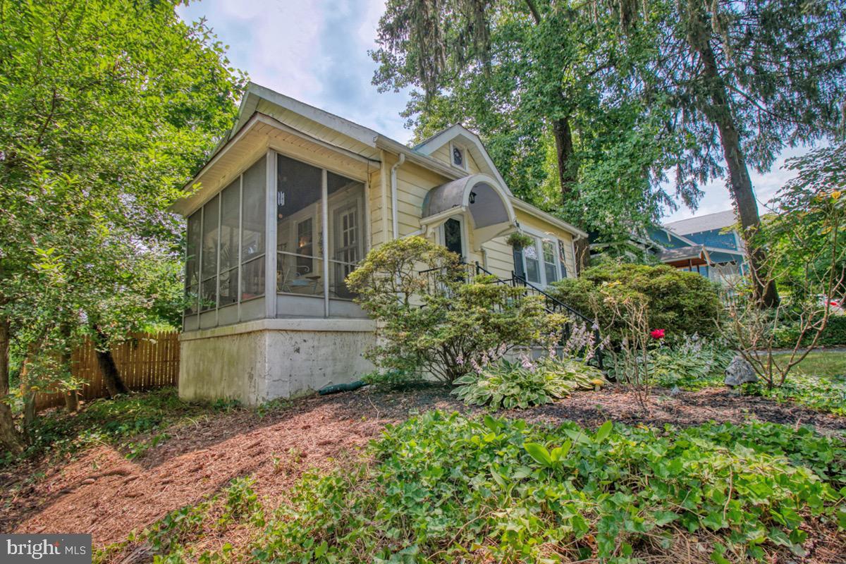 LAKE WALKER - Residential