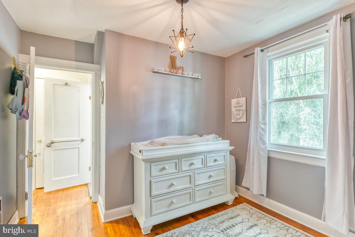 LAKE WALKER - Residential