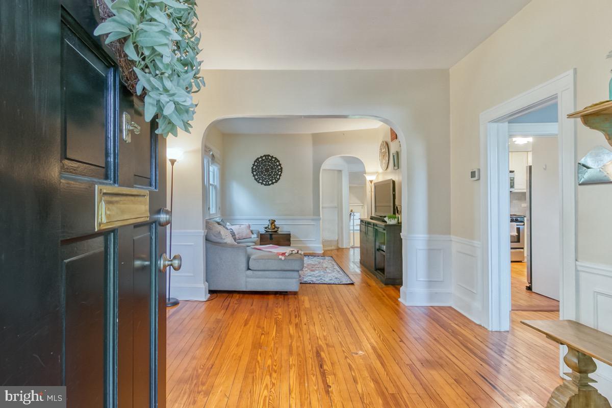 LAKE WALKER - Residential