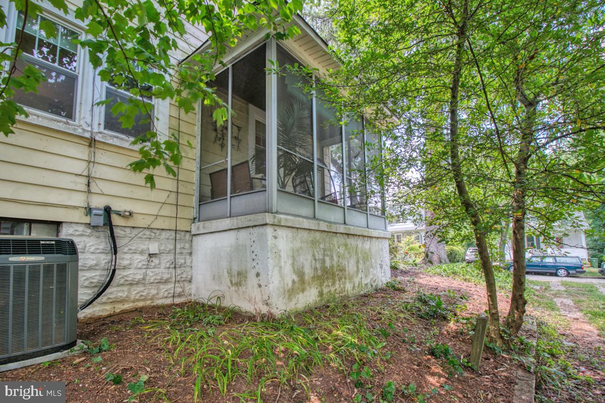 LAKE WALKER - Residential