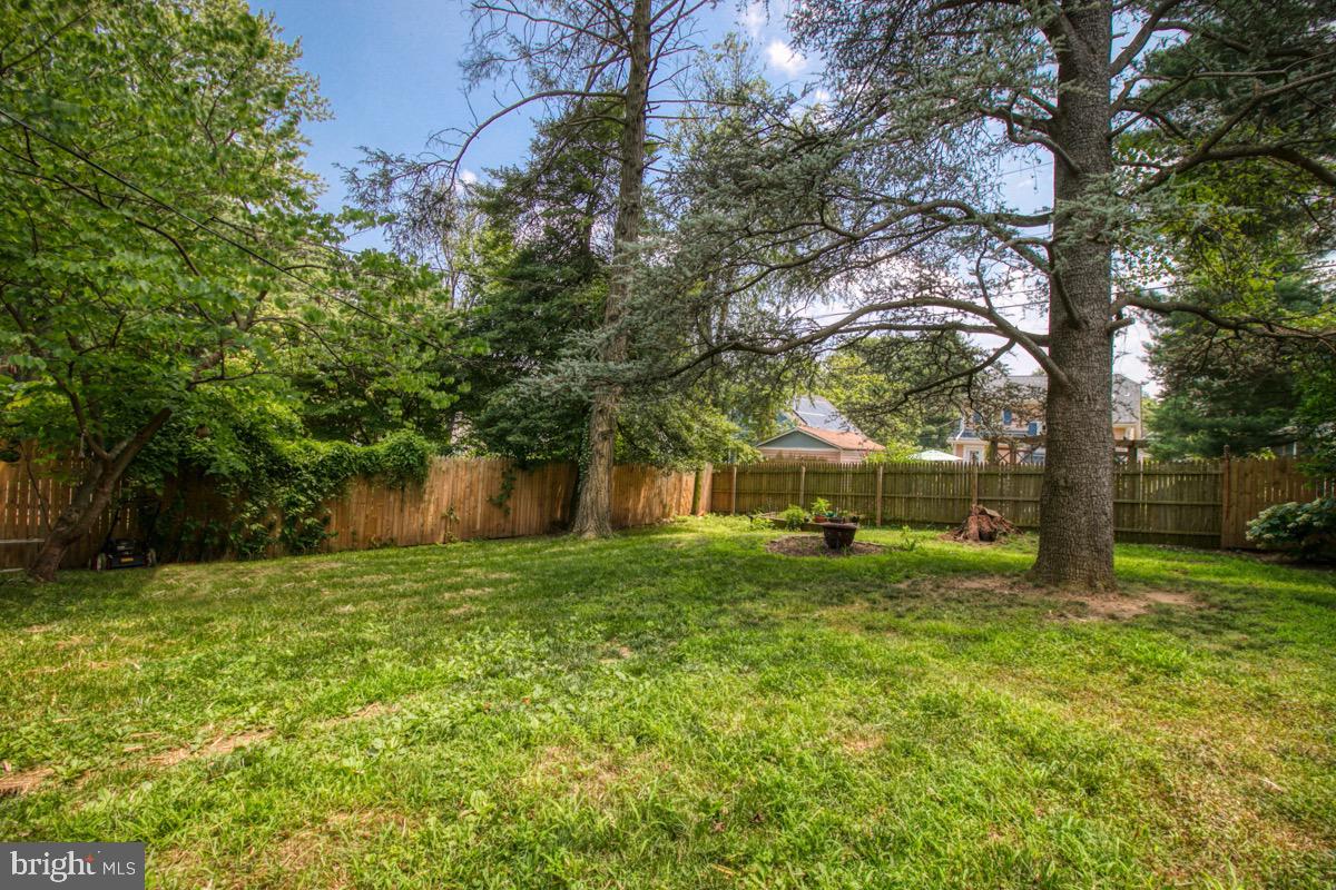 LAKE WALKER - Residential