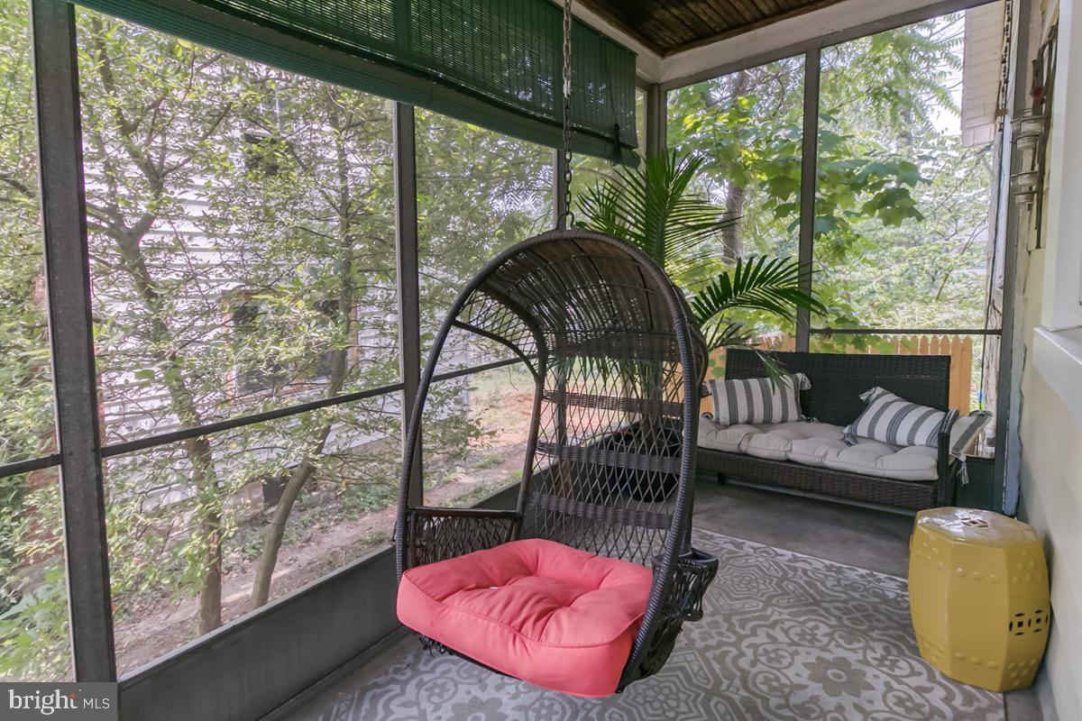 LAKE WALKER - Residential