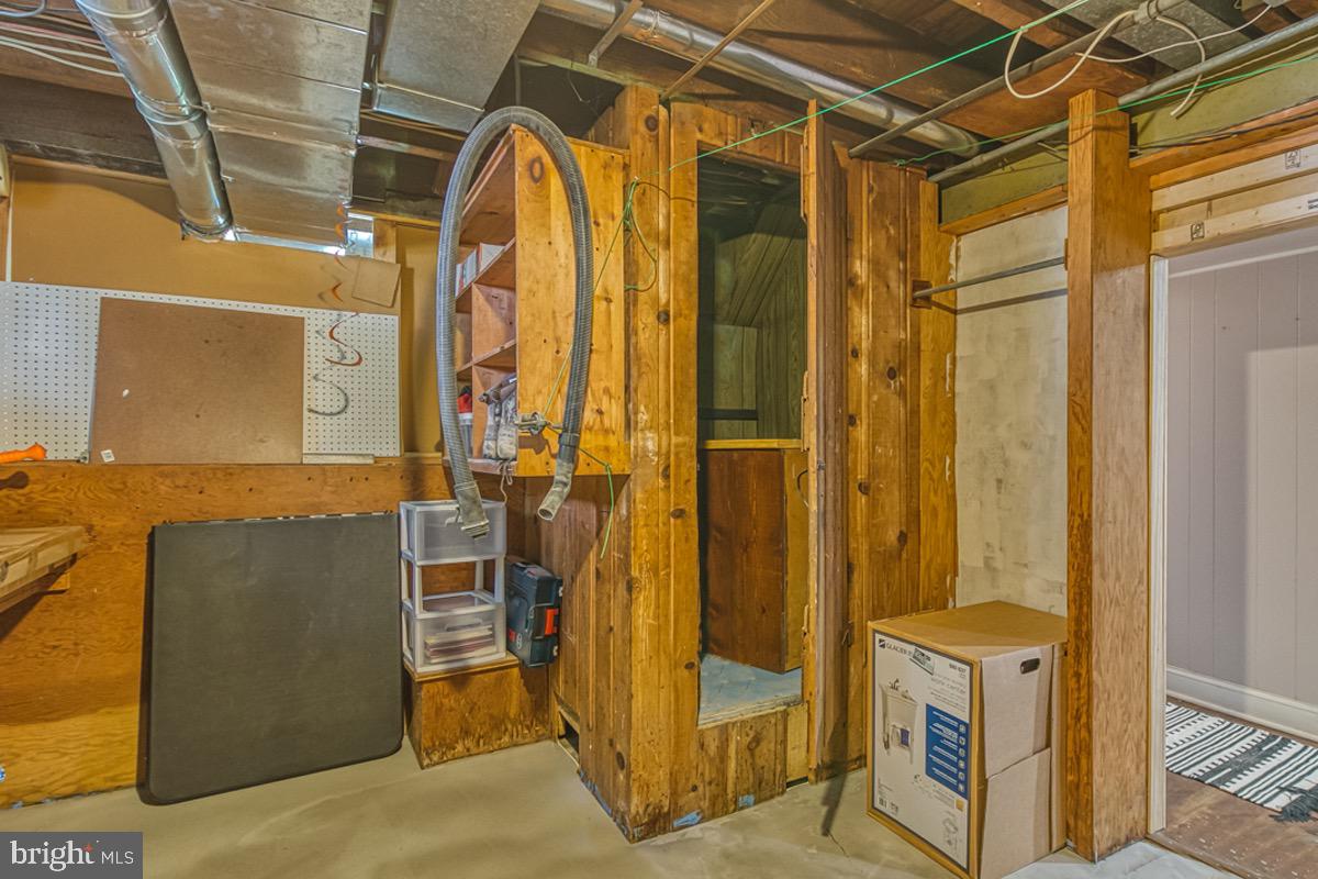 LAKE WALKER - Residential