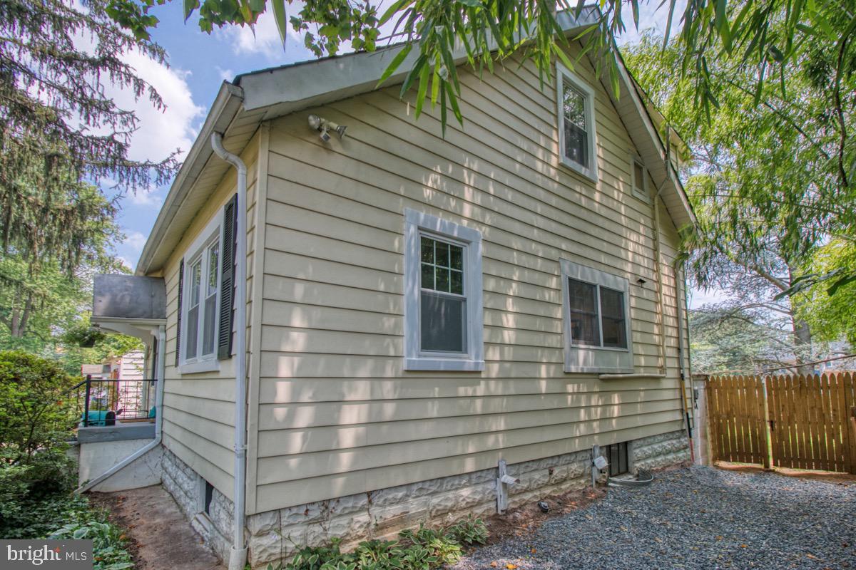 LAKE WALKER - Residential