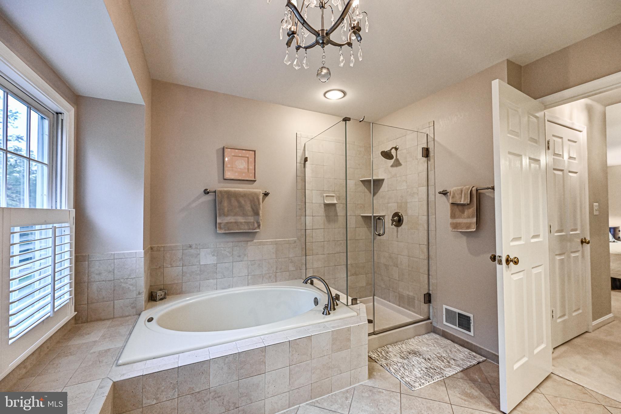 CROSSPOINTE - Residential