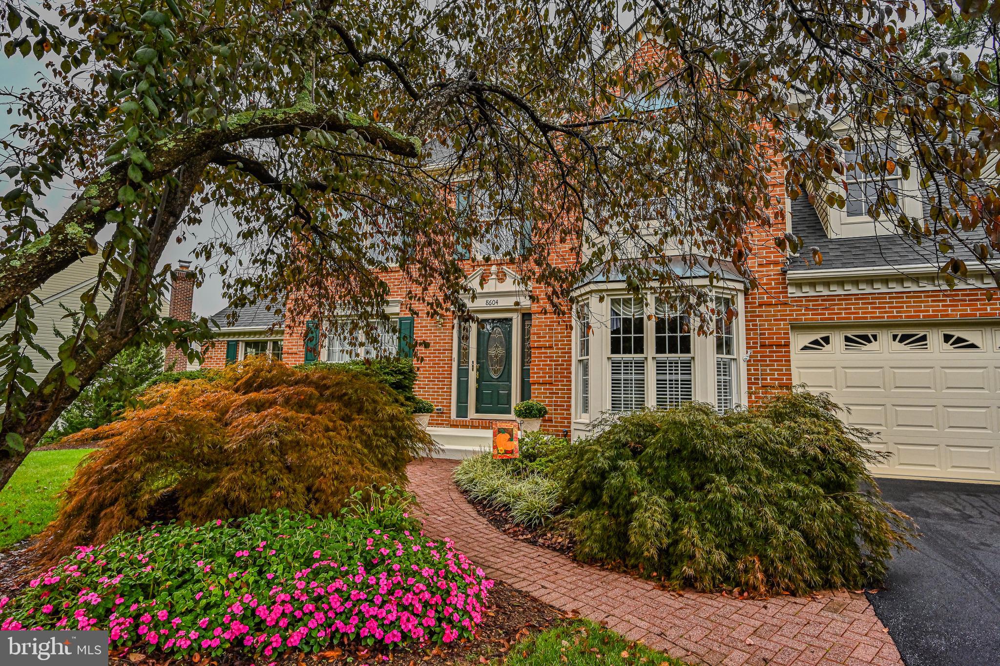 CROSSPOINTE - Residential