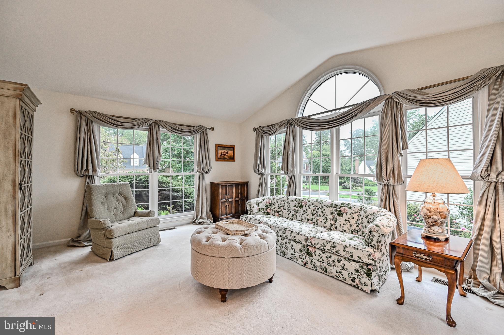 CROSSPOINTE - Residential