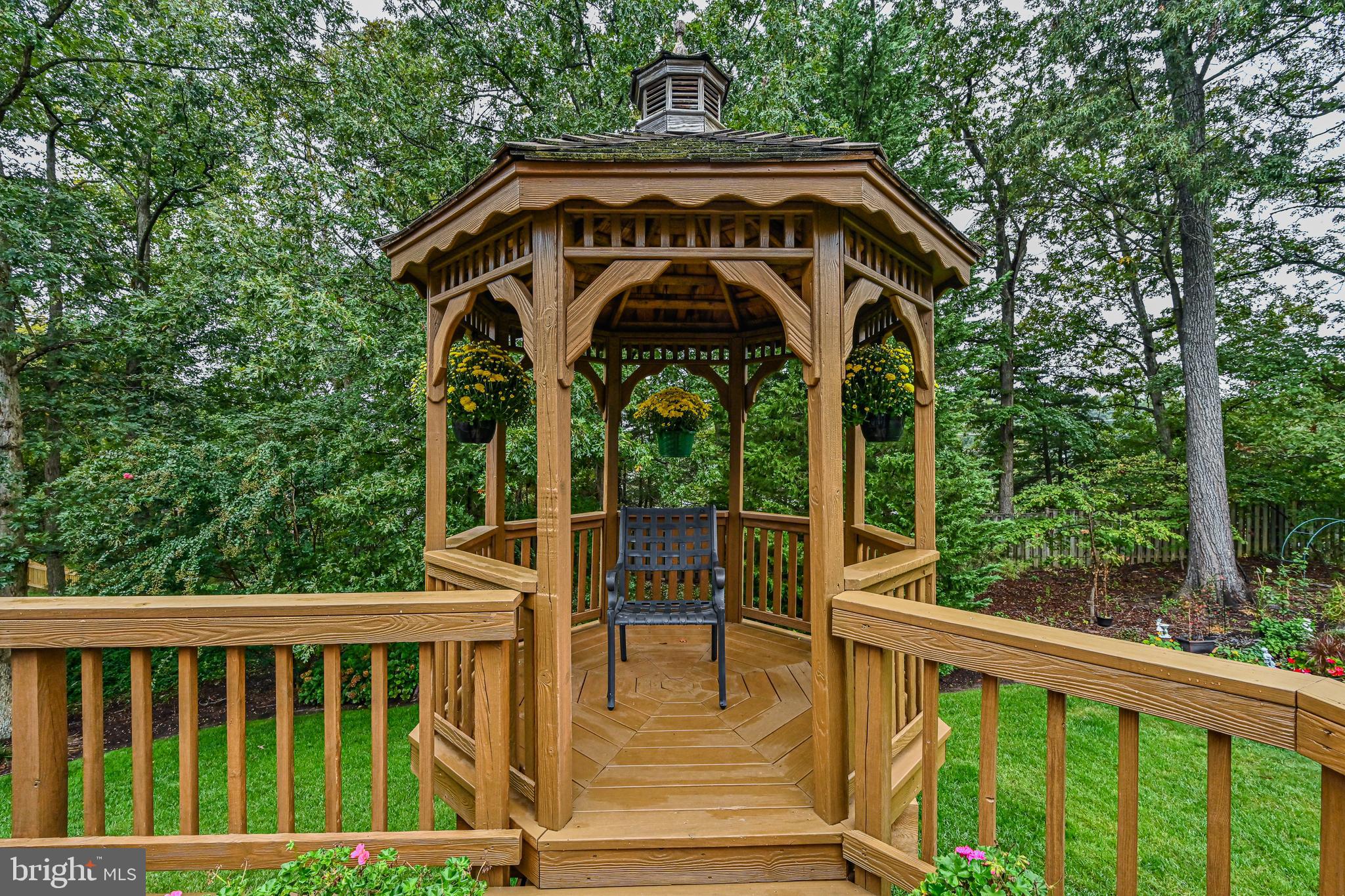 CROSSPOINTE - Residential