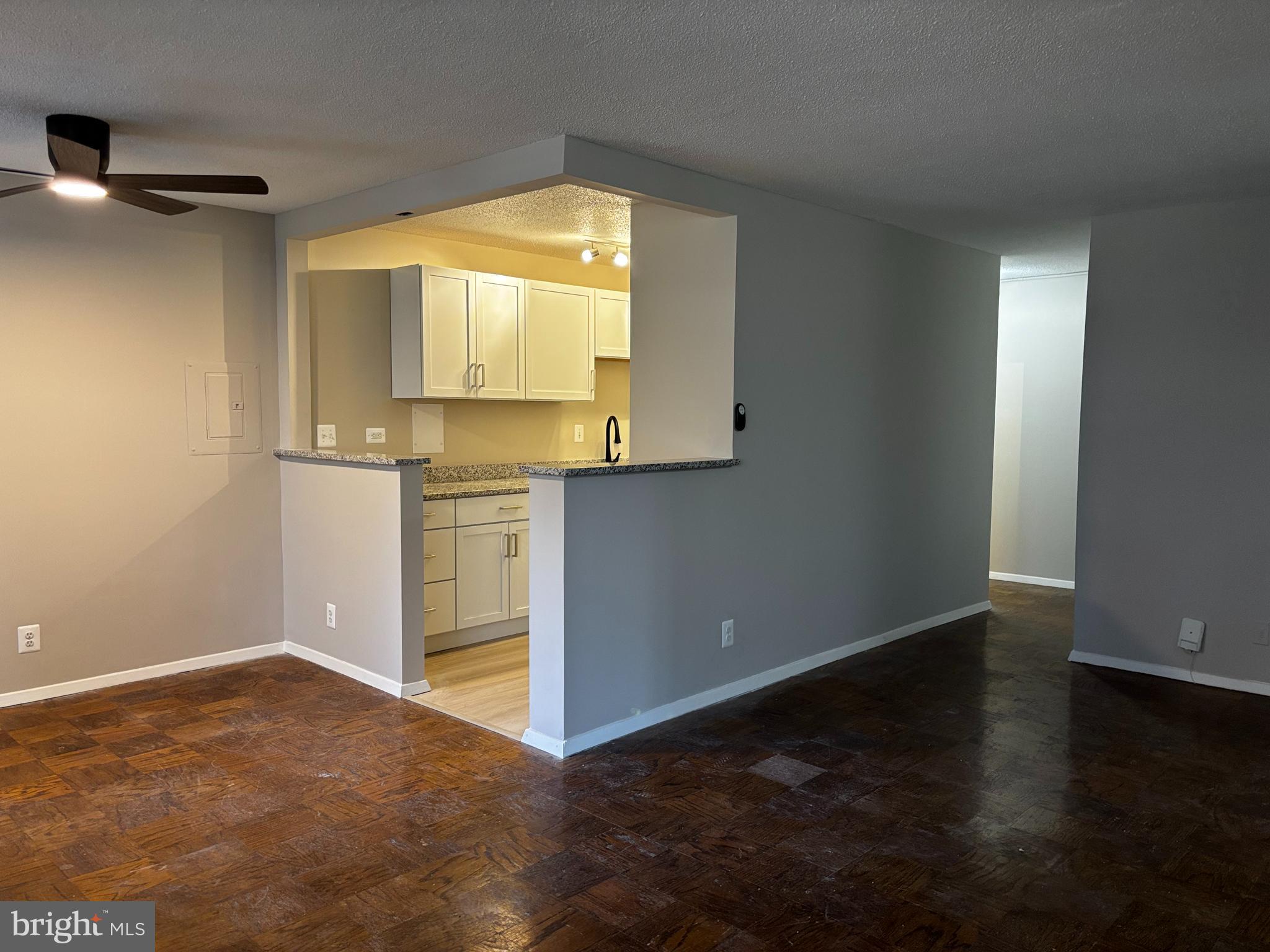 CIRCLE CONDOMINIUMS - Residential Lease