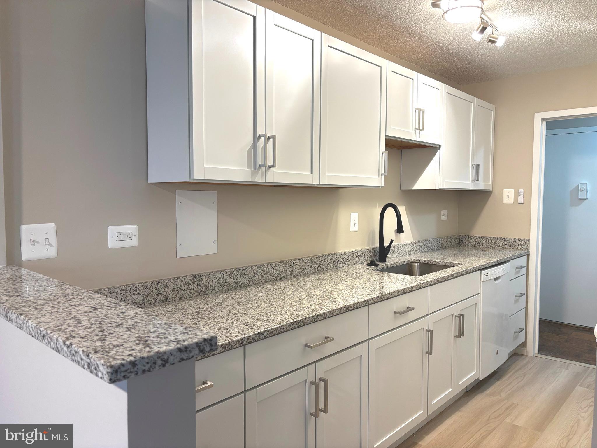 2030 N ADAMS STREET 702