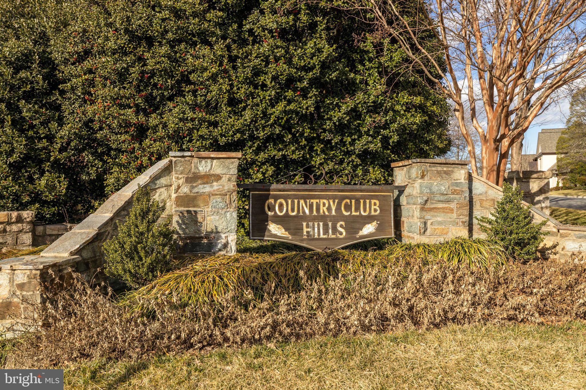 COUNTRY CLUB HILLS - Residential