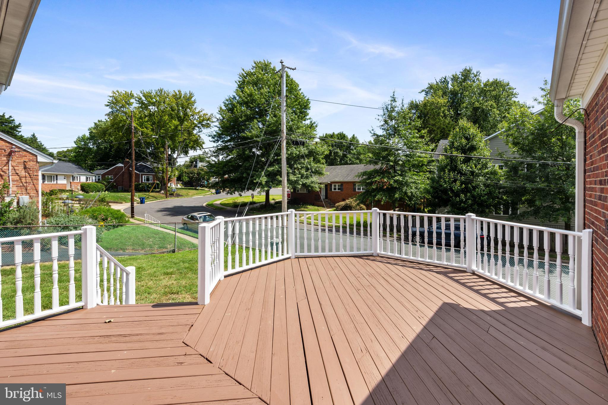 EAST FALLS CHURCH - Residential Lease