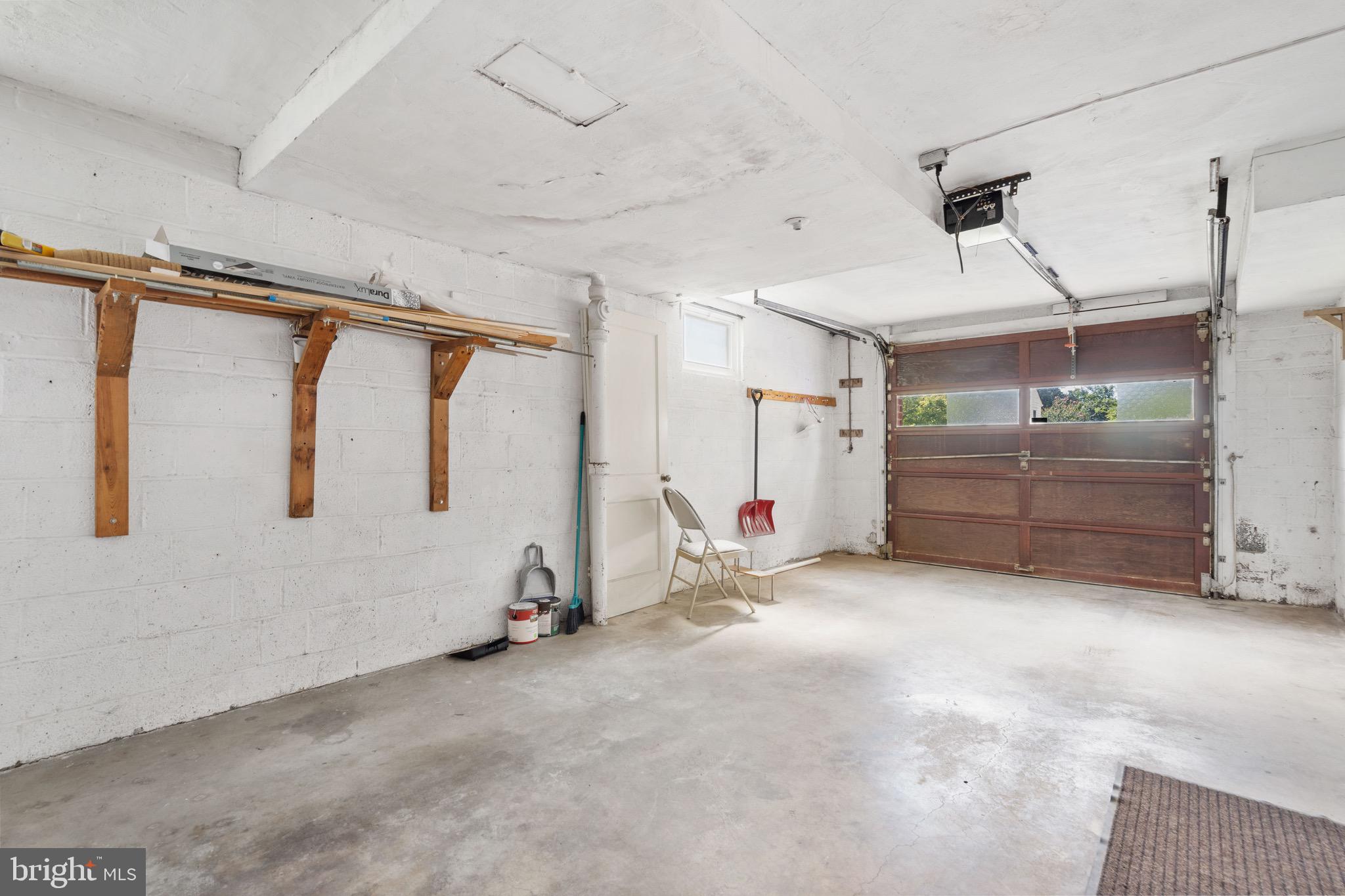 EAST FALLS CHURCH - Residential Lease