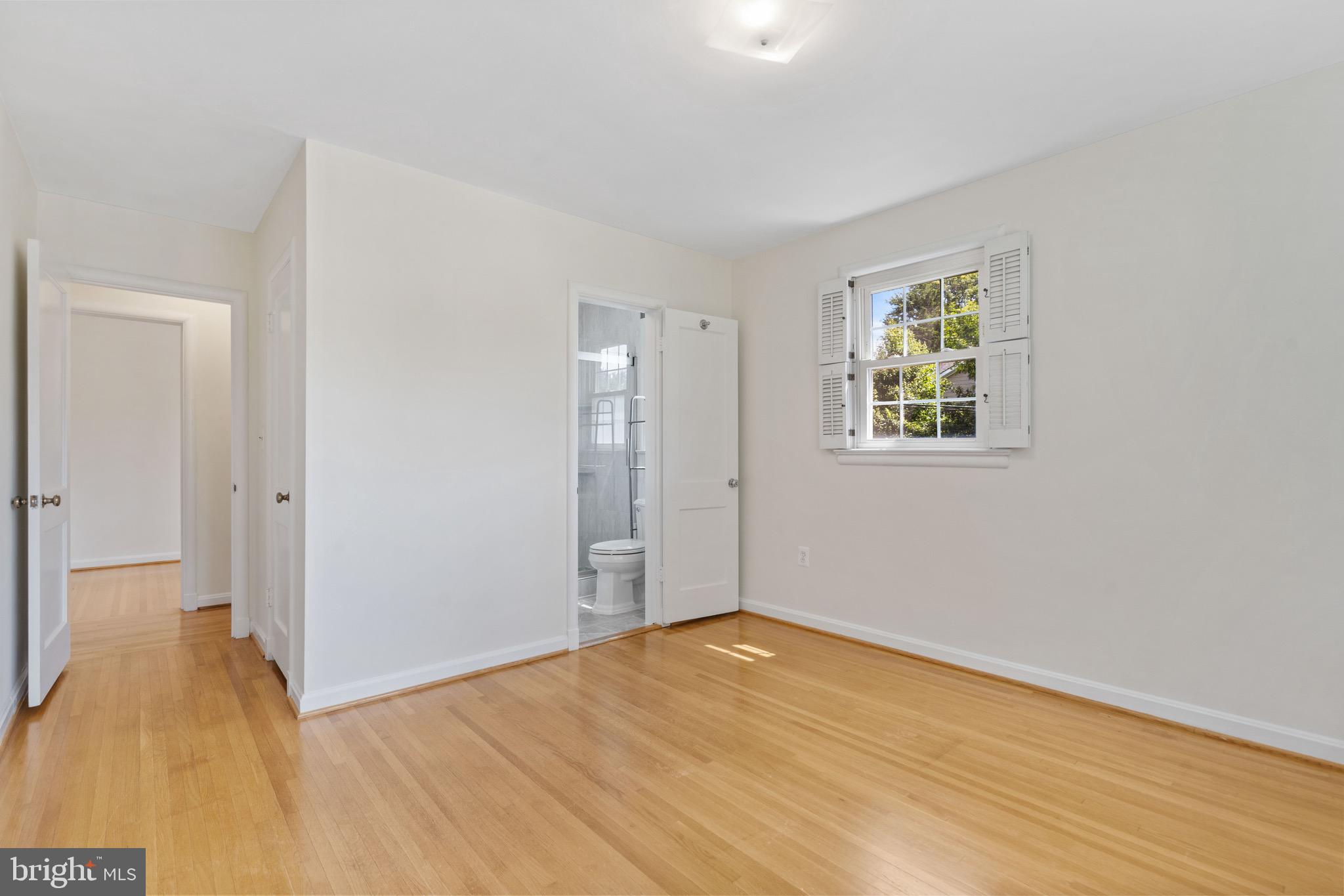 EAST FALLS CHURCH - Residential Lease