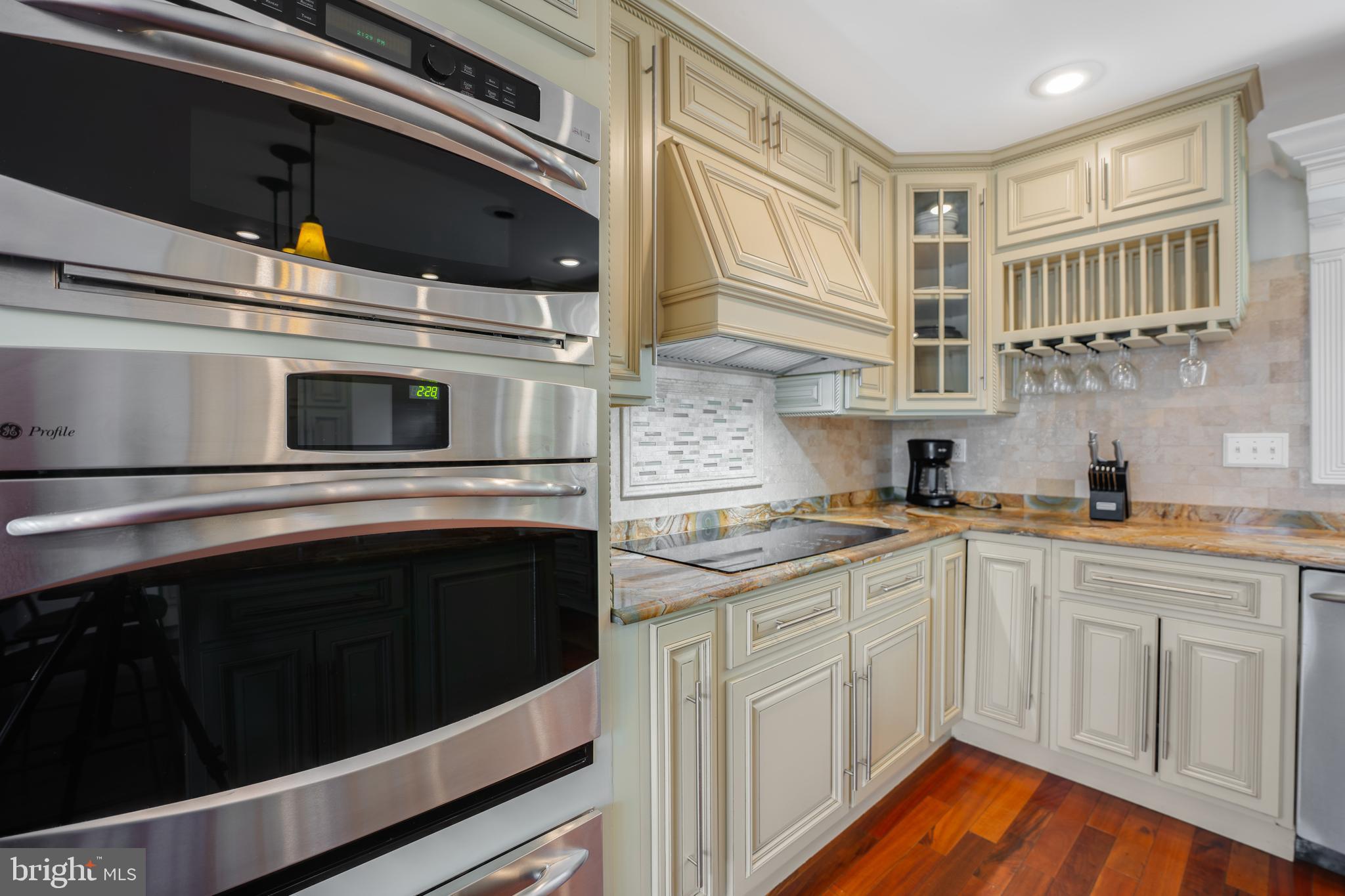 WILDEWOOD ORCHARD PARK - Residential