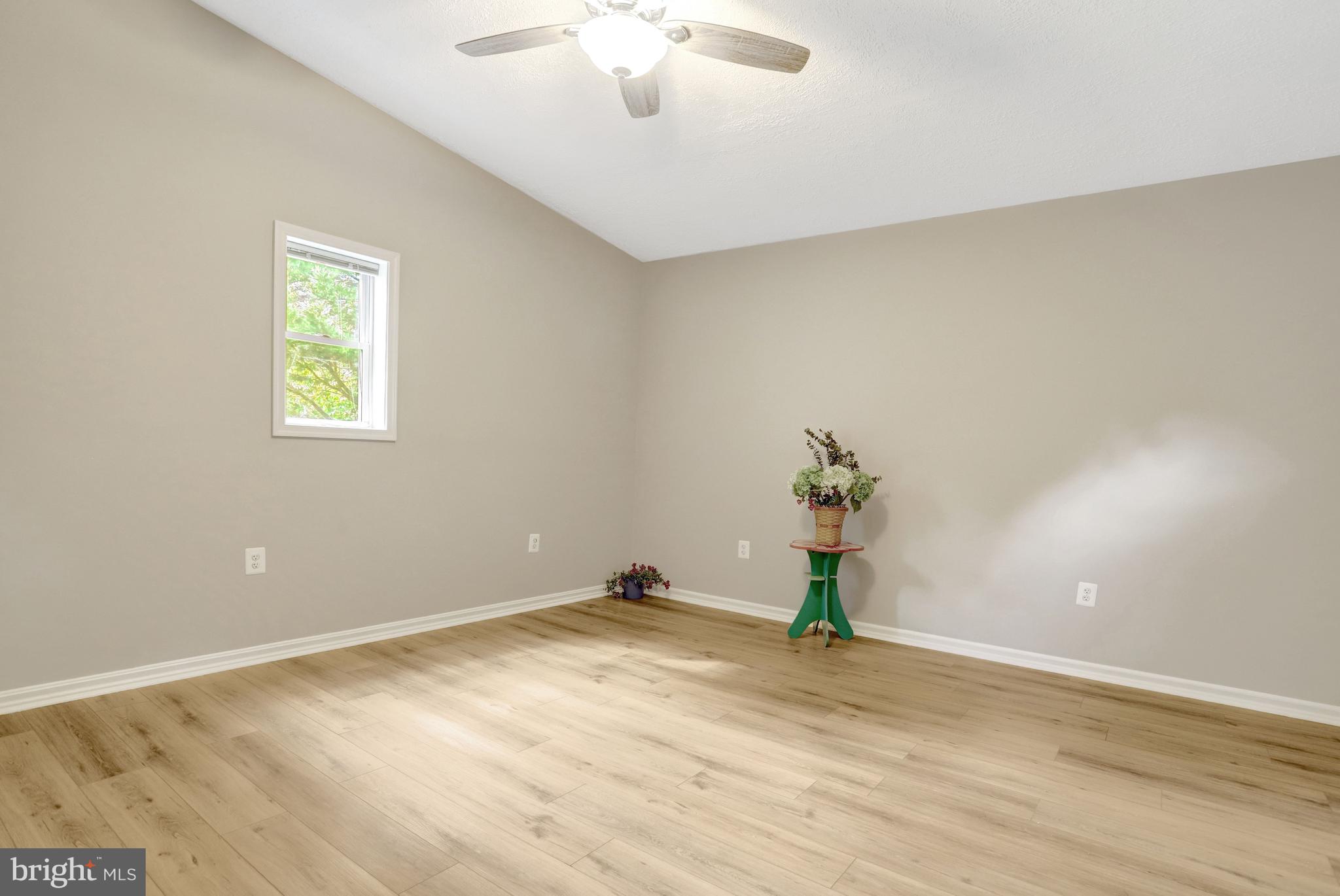 GREENWAY DOWNS - Residential