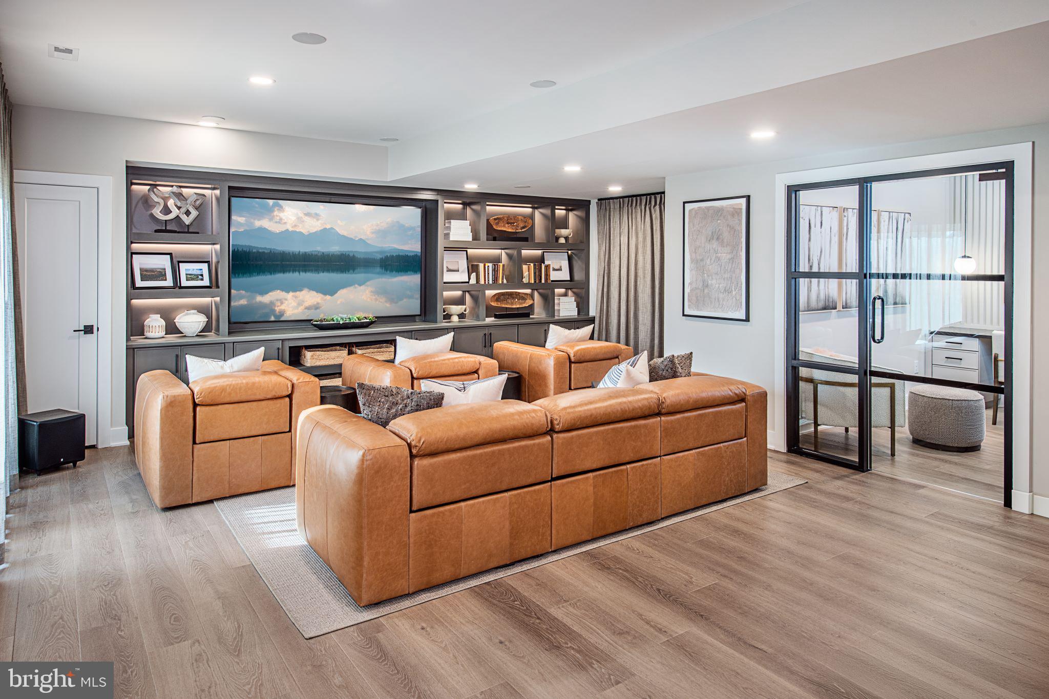 LYONDALE MEADOWS - Residential