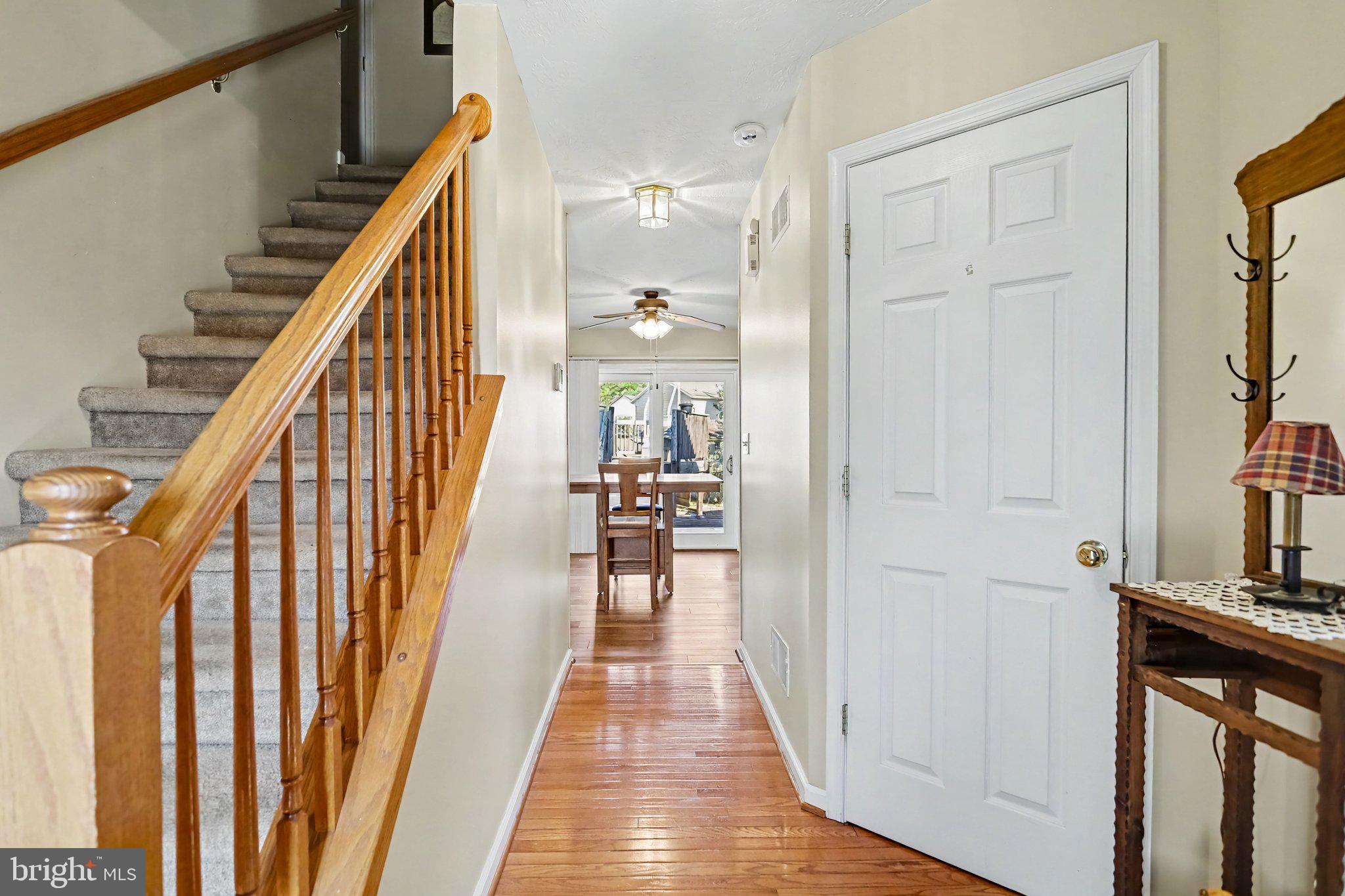 8 SYCAMORE COURT