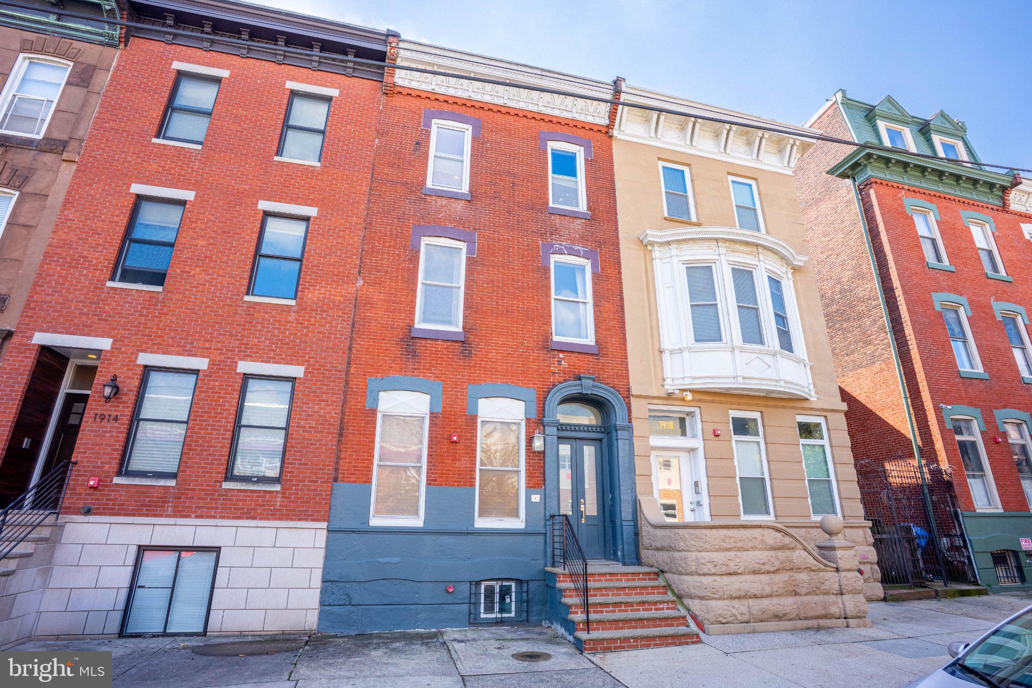 1916 W GIRARD AVENUE 2
