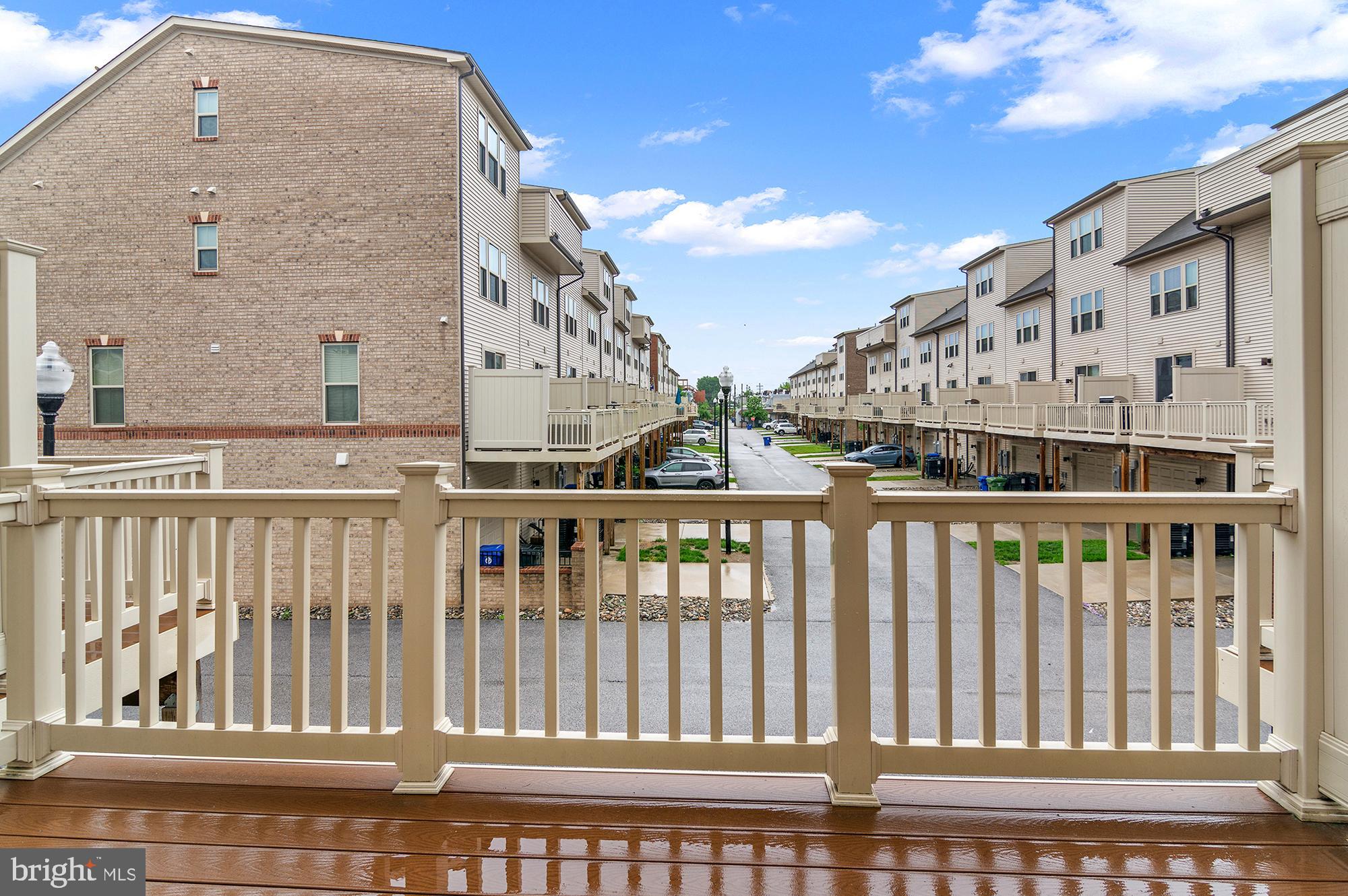 OLDHAM CROSSING - Residential