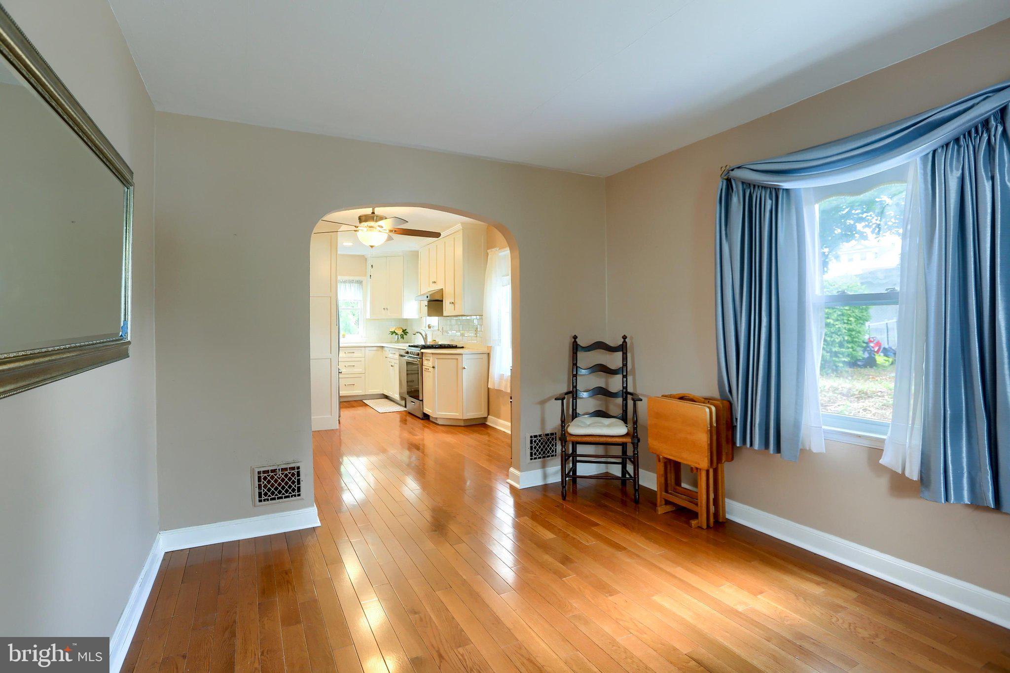 221 S 30TH STREET