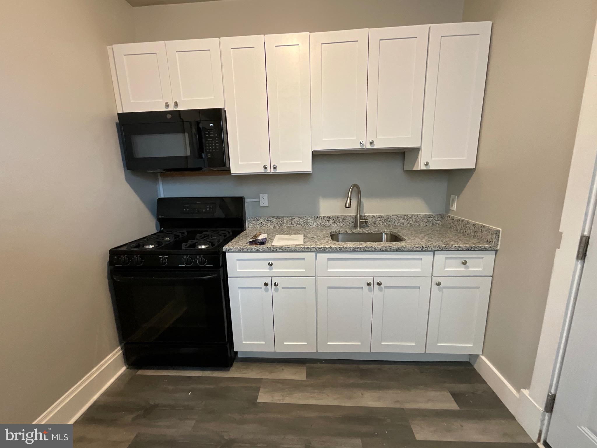 EDGECOMB - Residential Lease