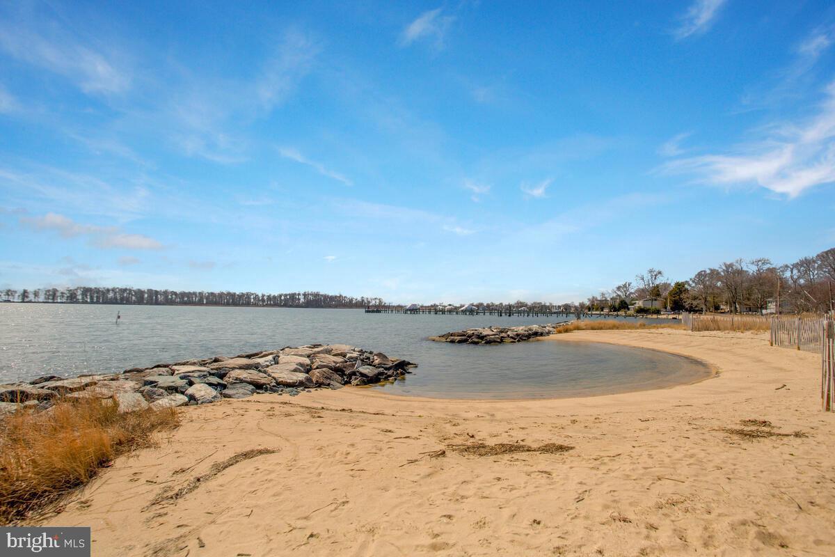 ARUNDEL ON THE BAY - Residential