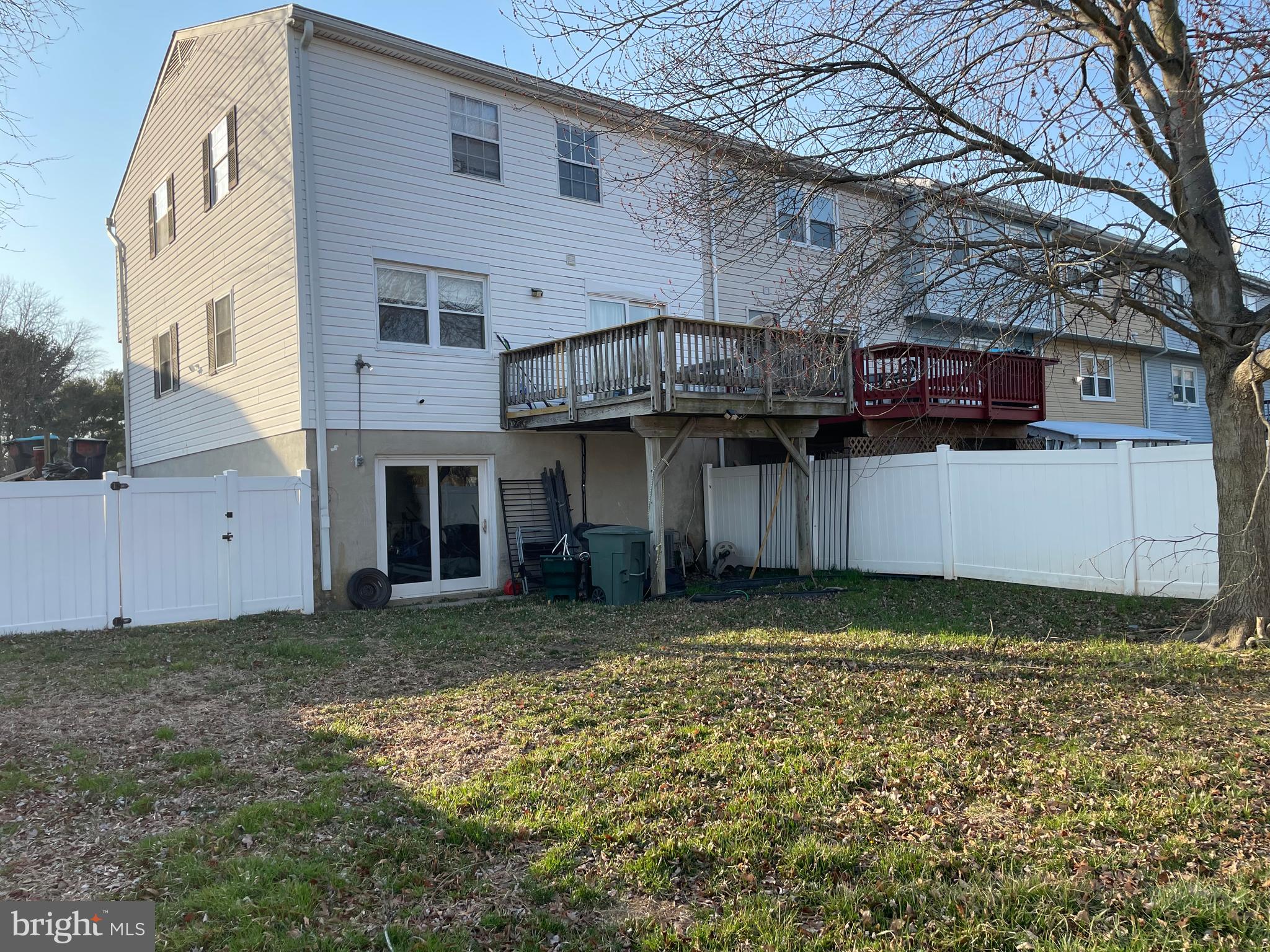 HARFORD SQUARE - Residential