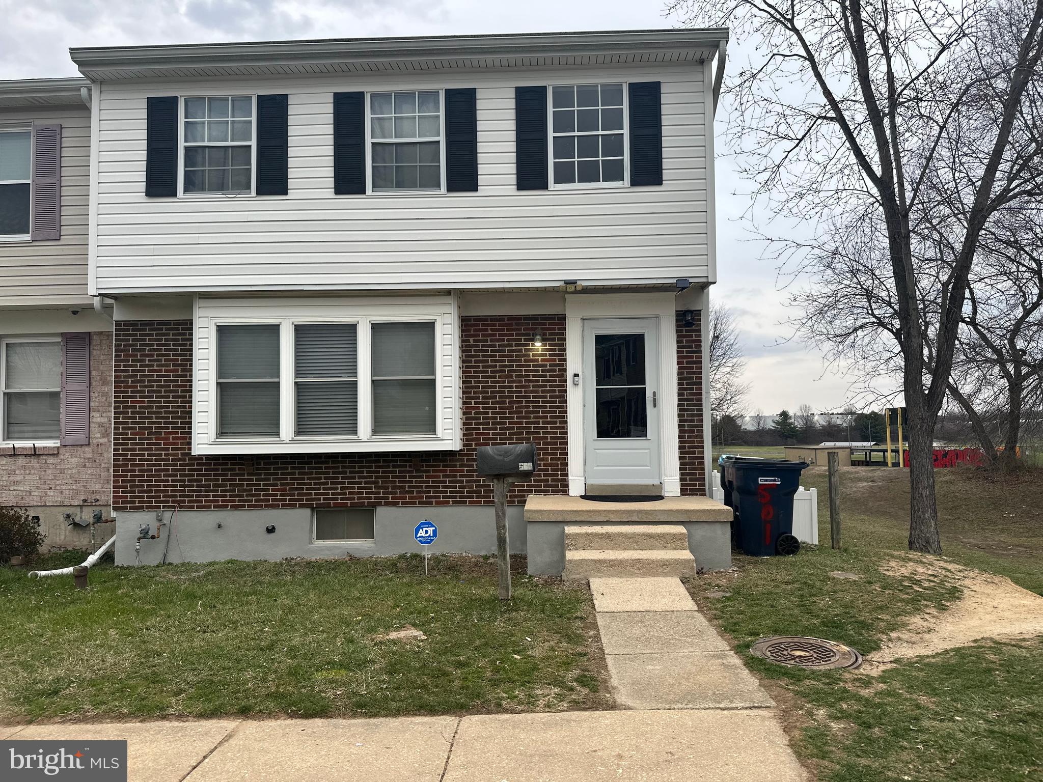 HARFORD SQUARE - Residential