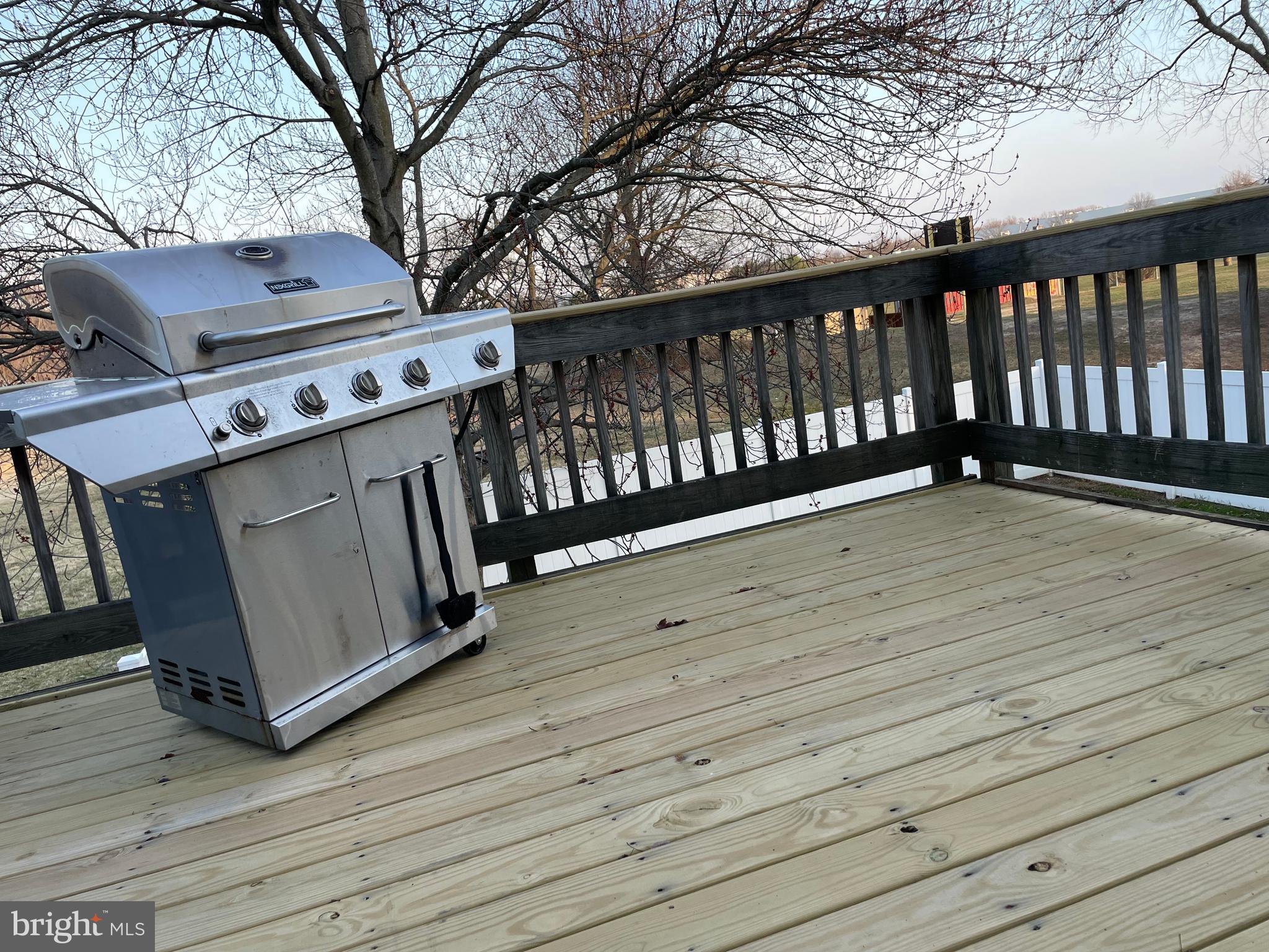 HARFORD SQUARE - Residential