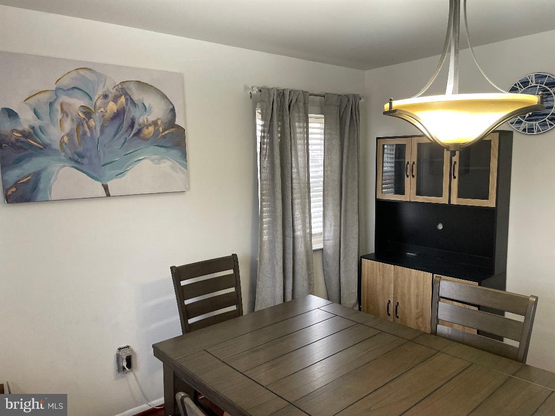 HARFORD SQUARE - Residential