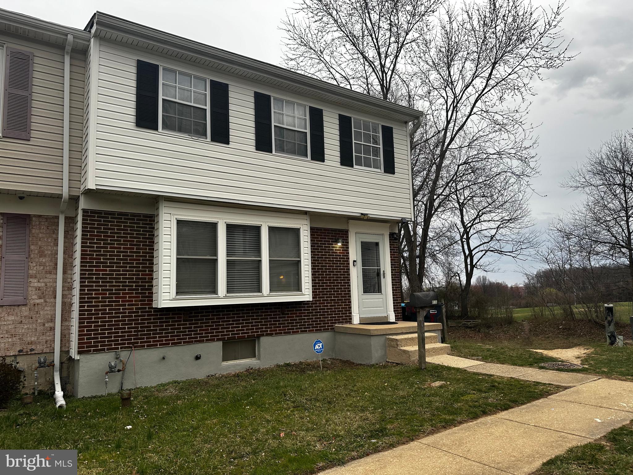 501 JAMESTOWN COURT