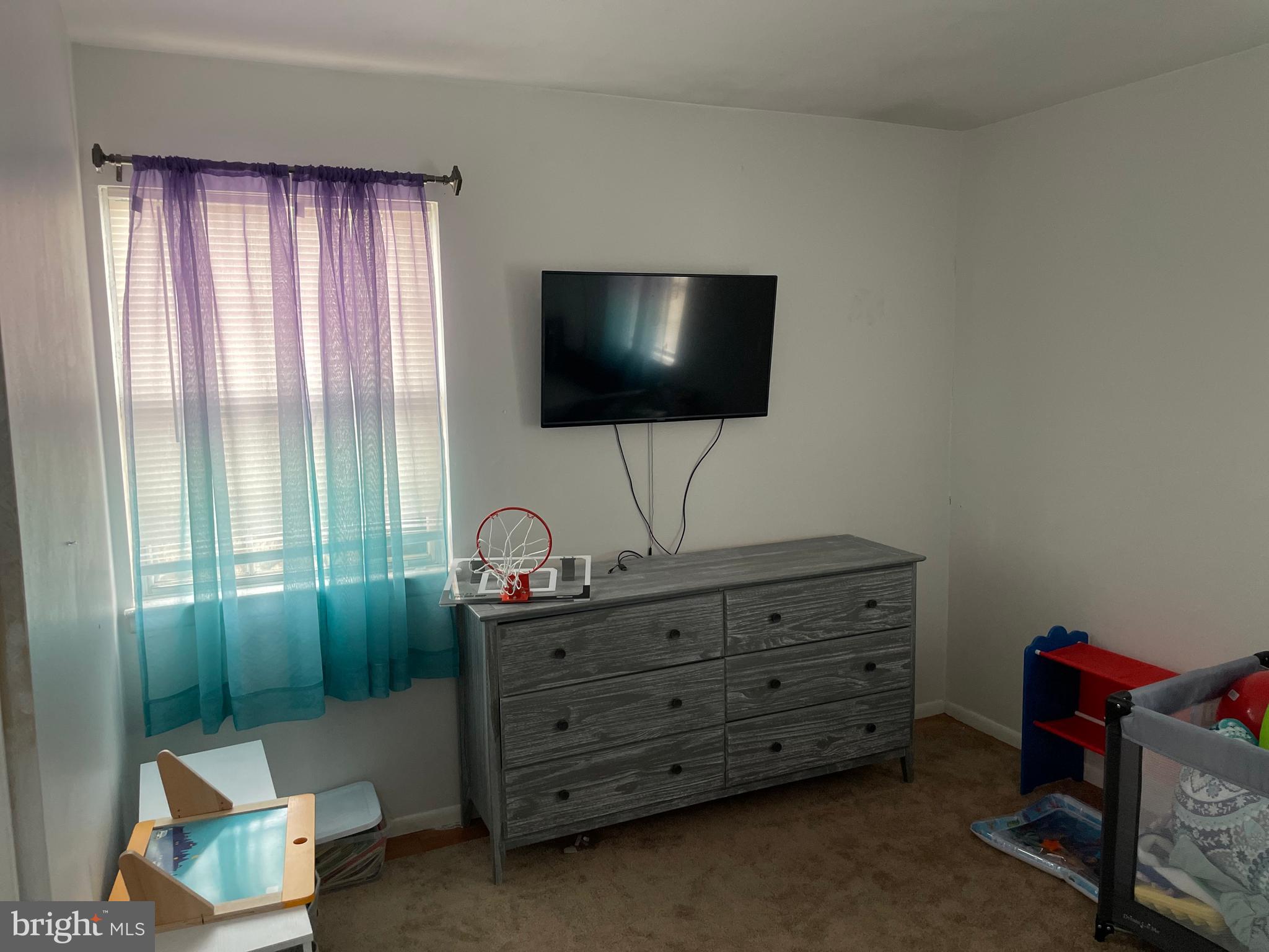 HARFORD SQUARE - Residential