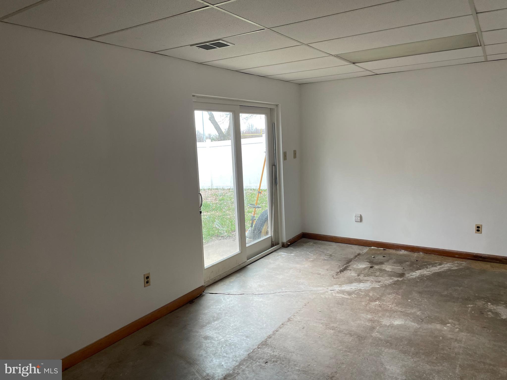 HARFORD SQUARE - Residential