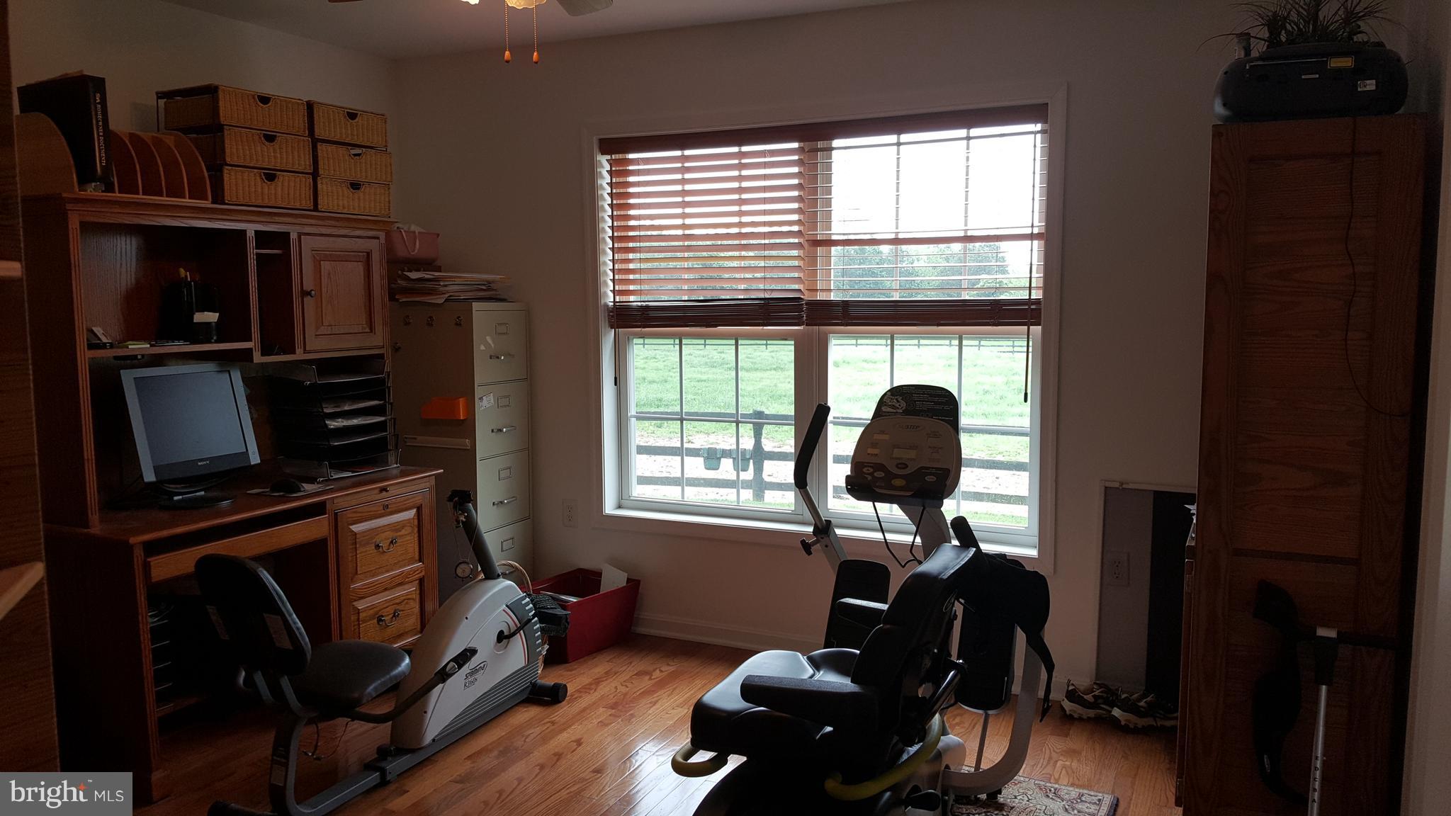 VIOLET KNOLL - Residential