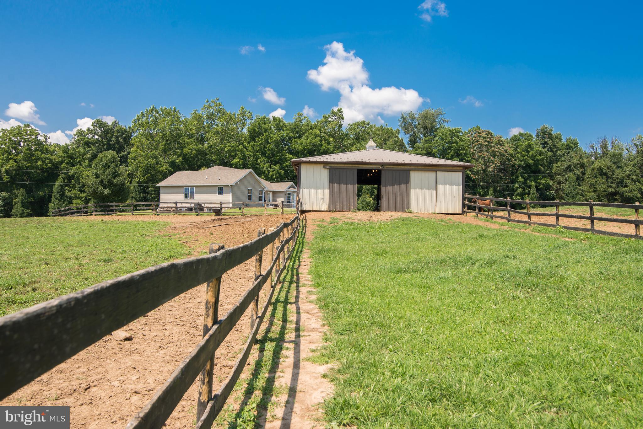 VIOLET KNOLL - Residential