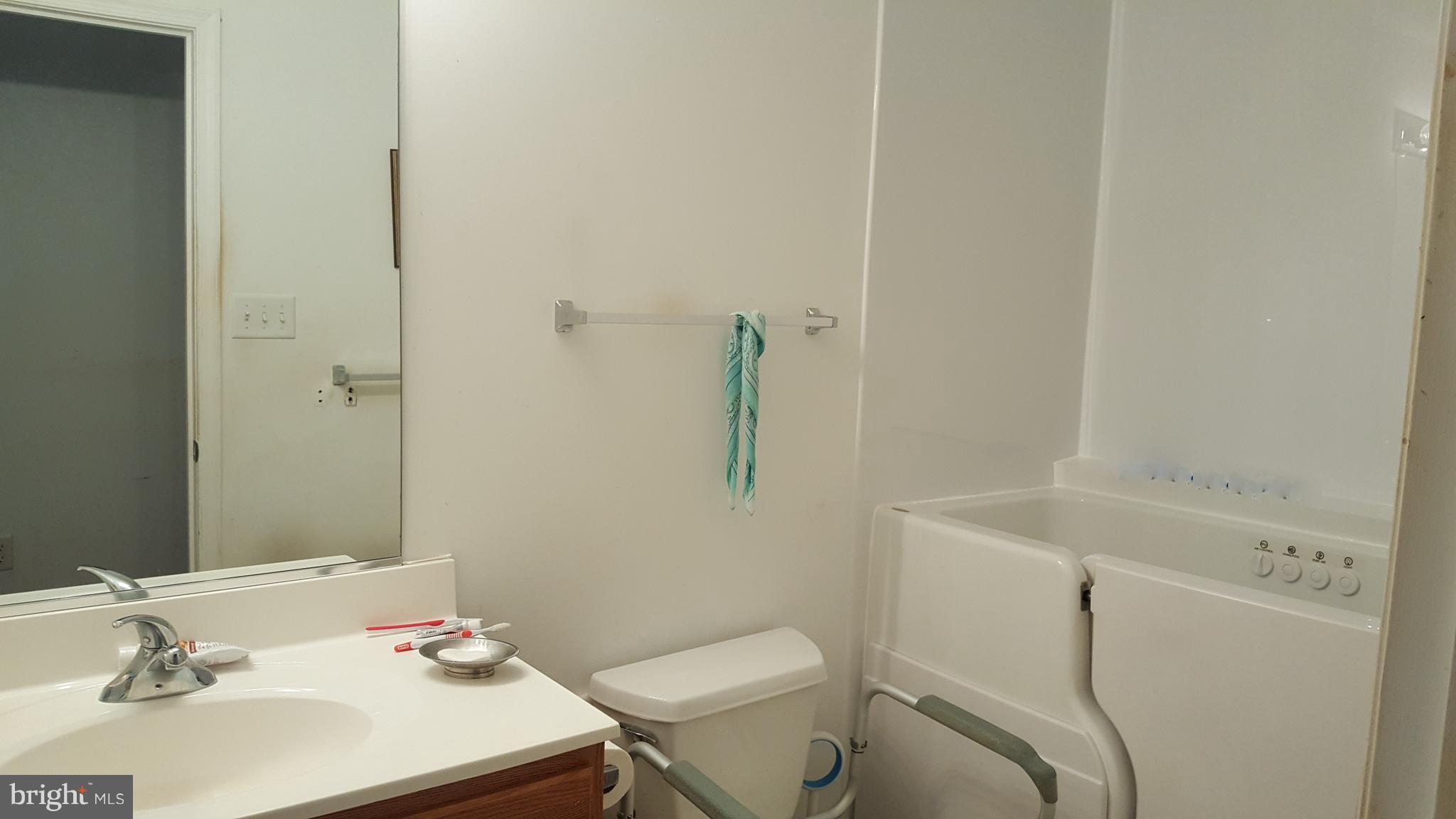 VIOLET KNOLL - Residential