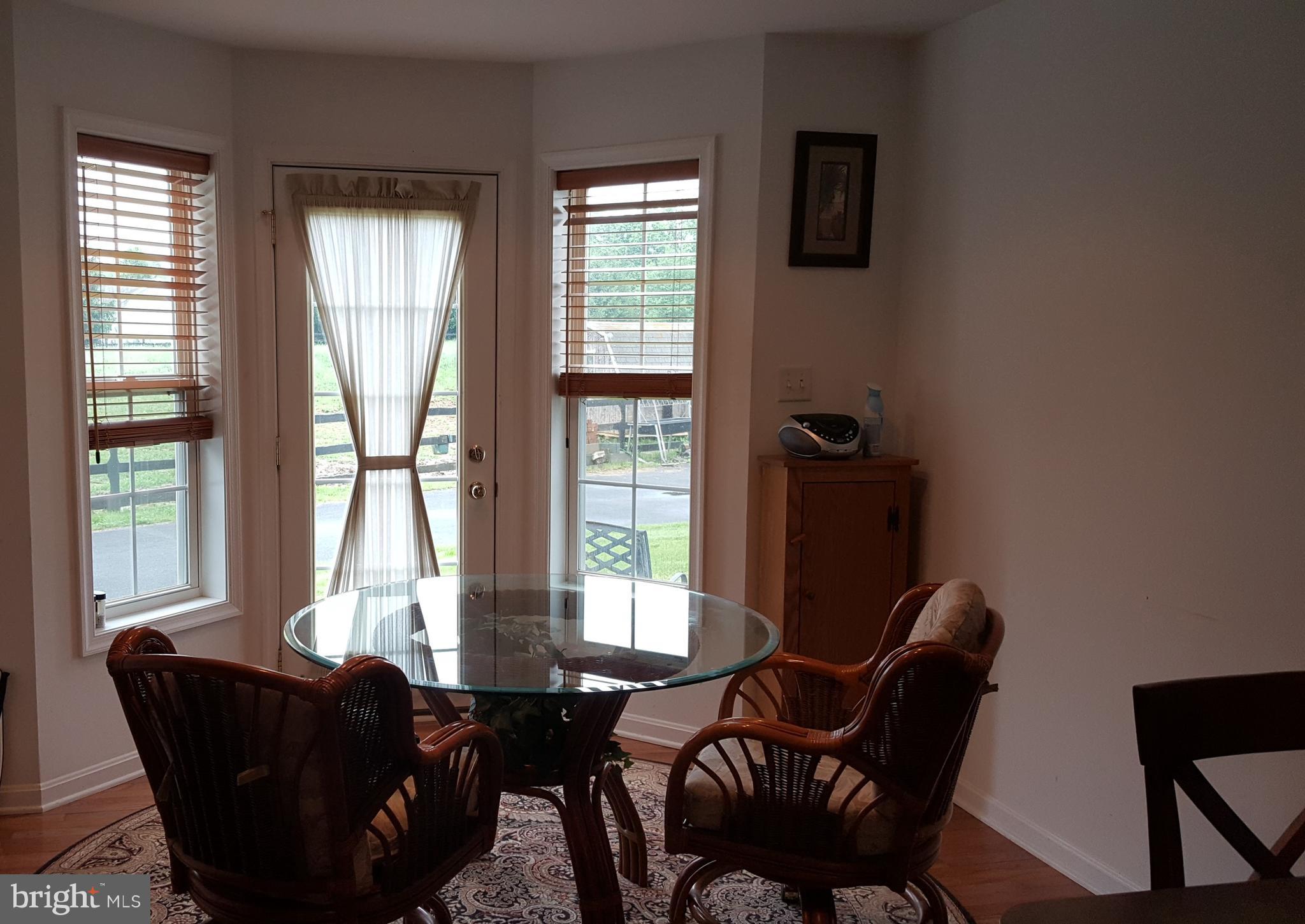 VIOLET KNOLL - Residential