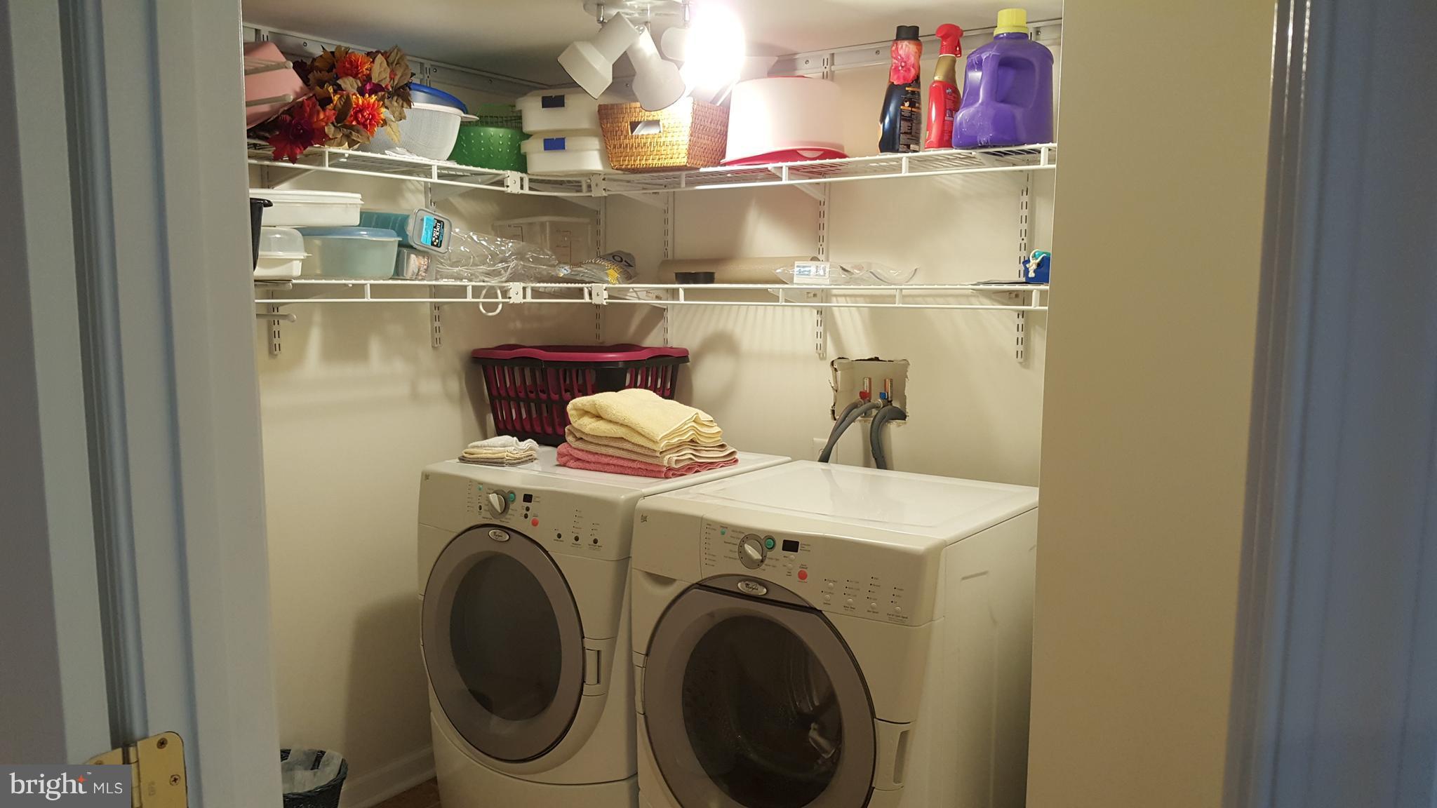 VIOLET KNOLL - Residential