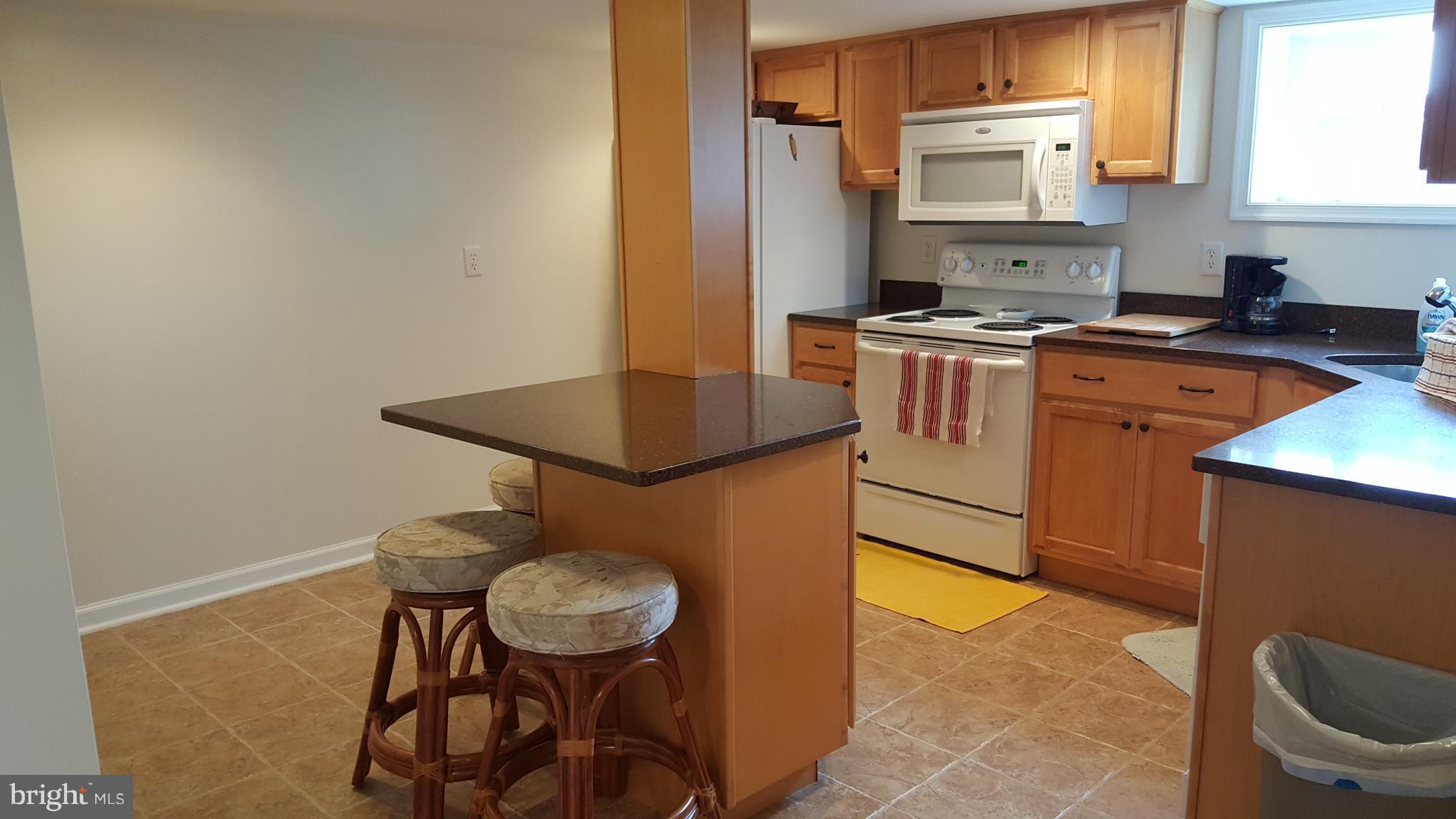 VIOLET KNOLL - Residential