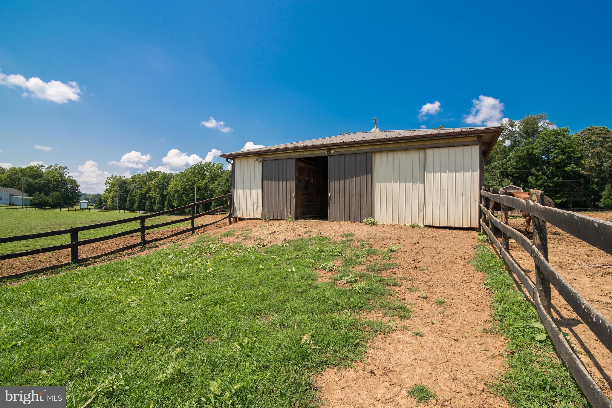 VIOLET KNOLL - Residential