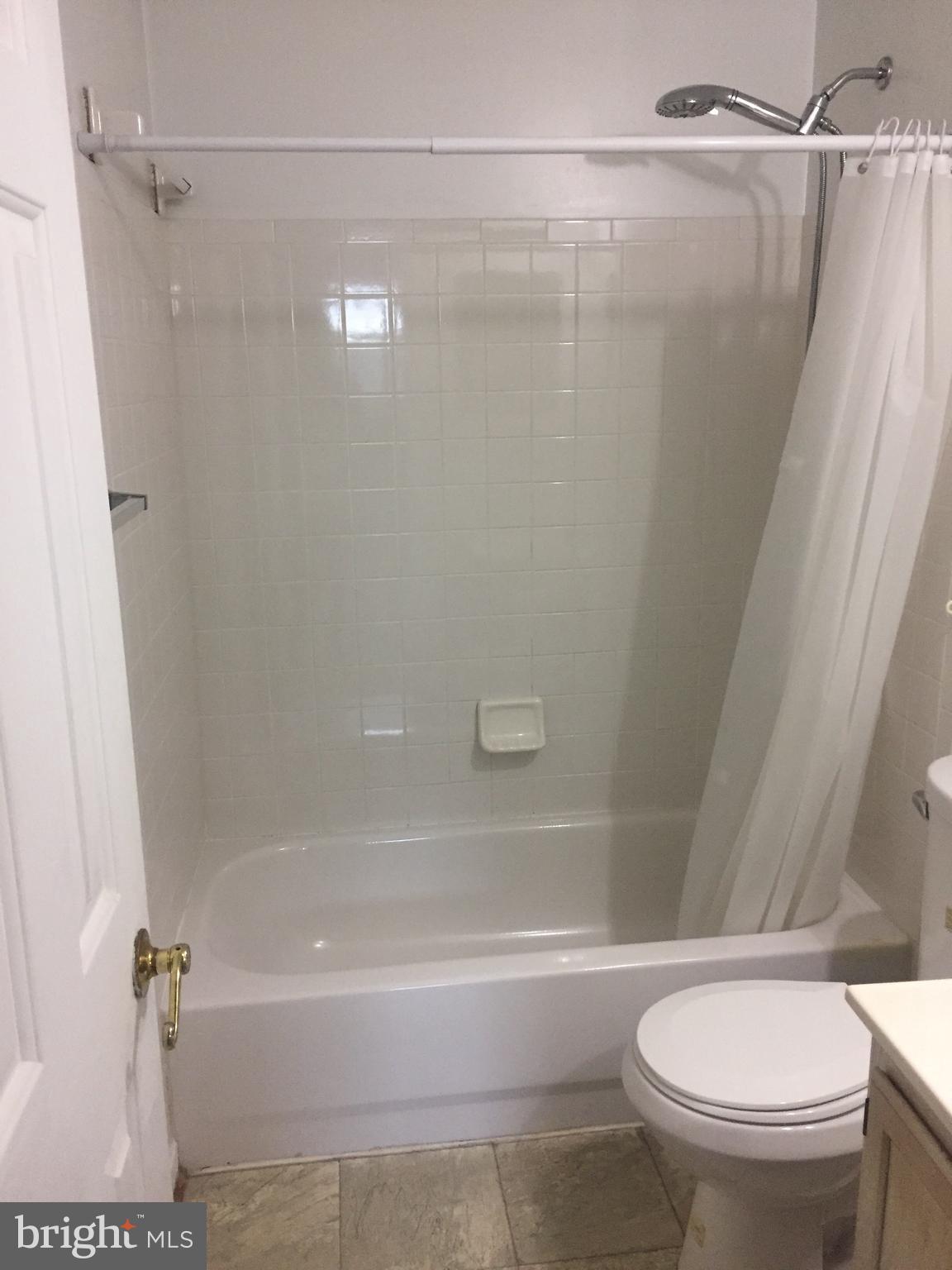 APPLEGATE CONDO - Residential