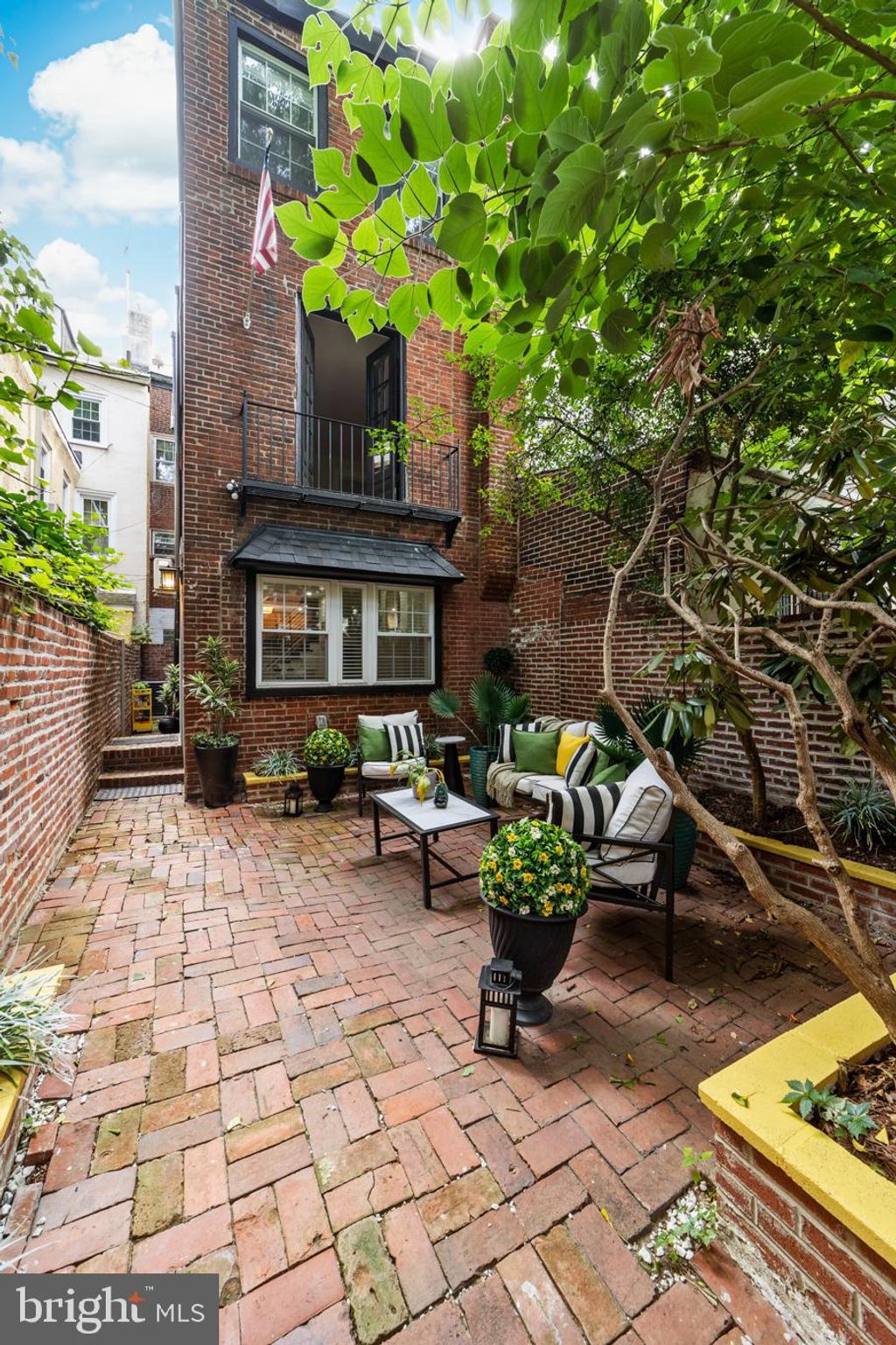 Photo of 321 S Fawn Street, PHILADELPHIA, PA 19107 (MLS # PAPH2532242)