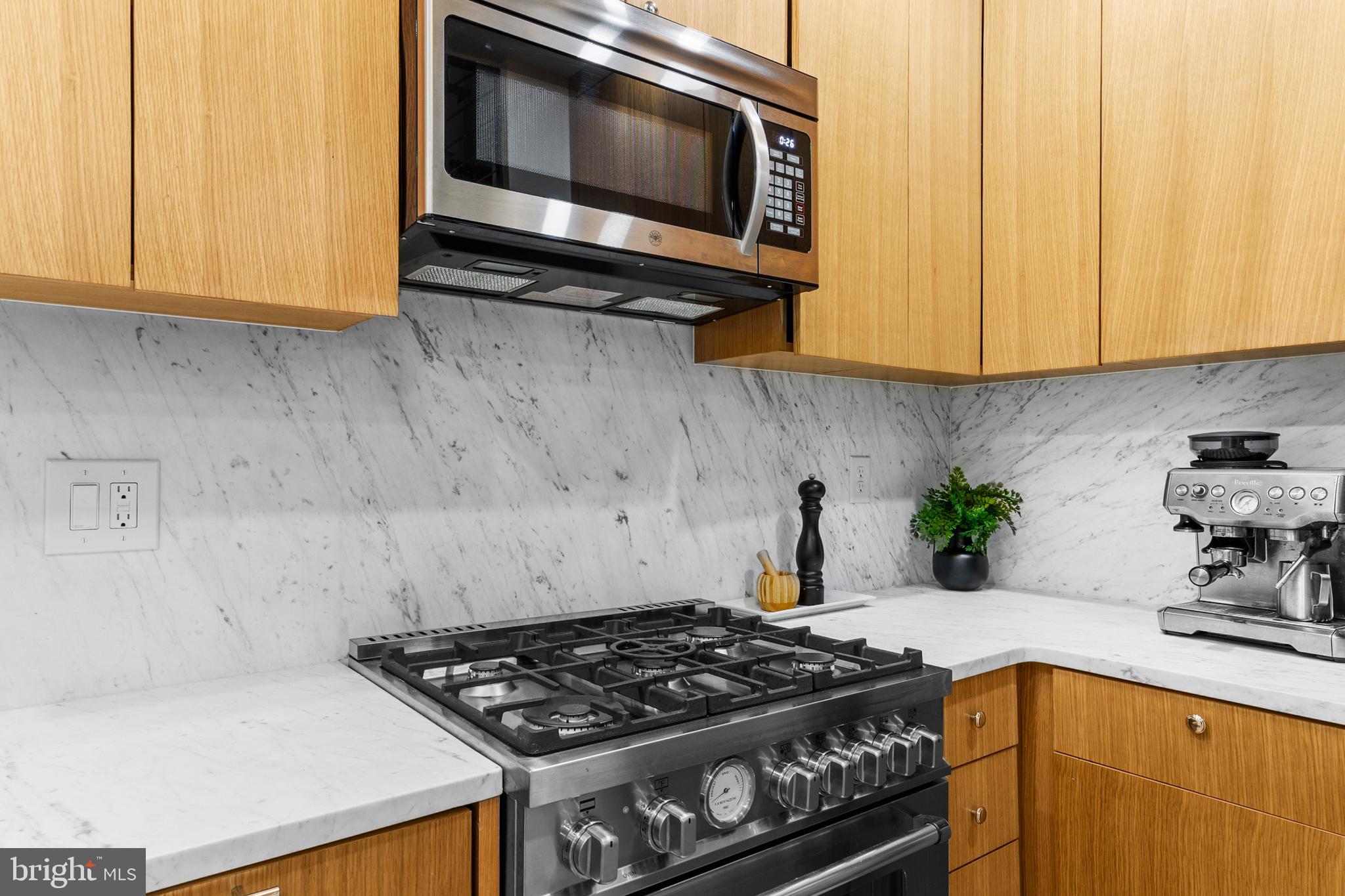 WASHINGTON SQ WEST - Residential