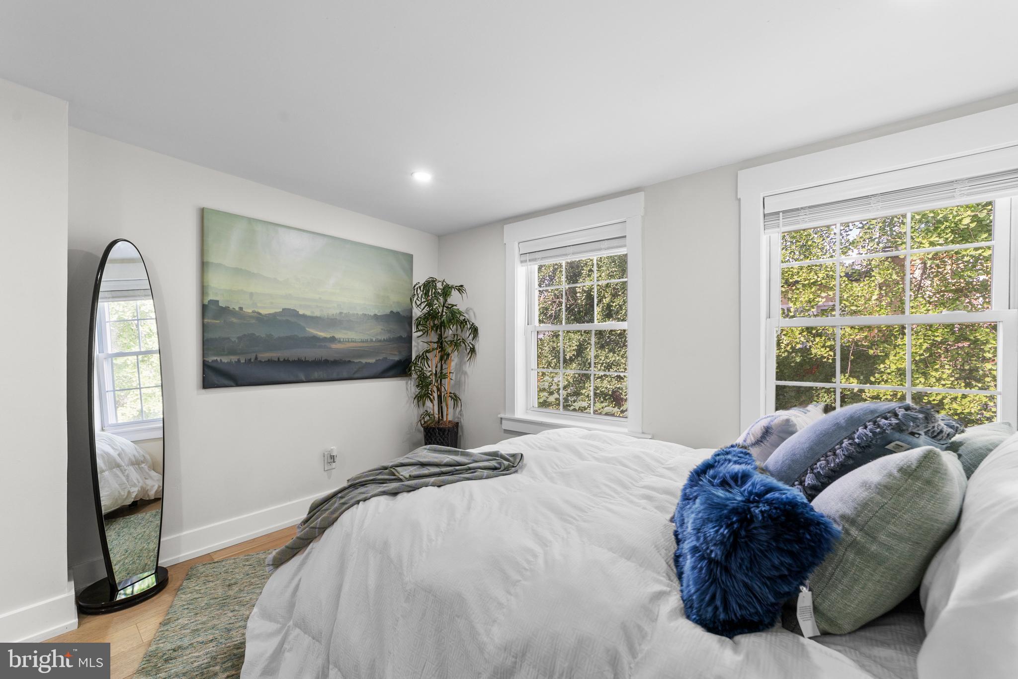 WASHINGTON SQ WEST - Residential