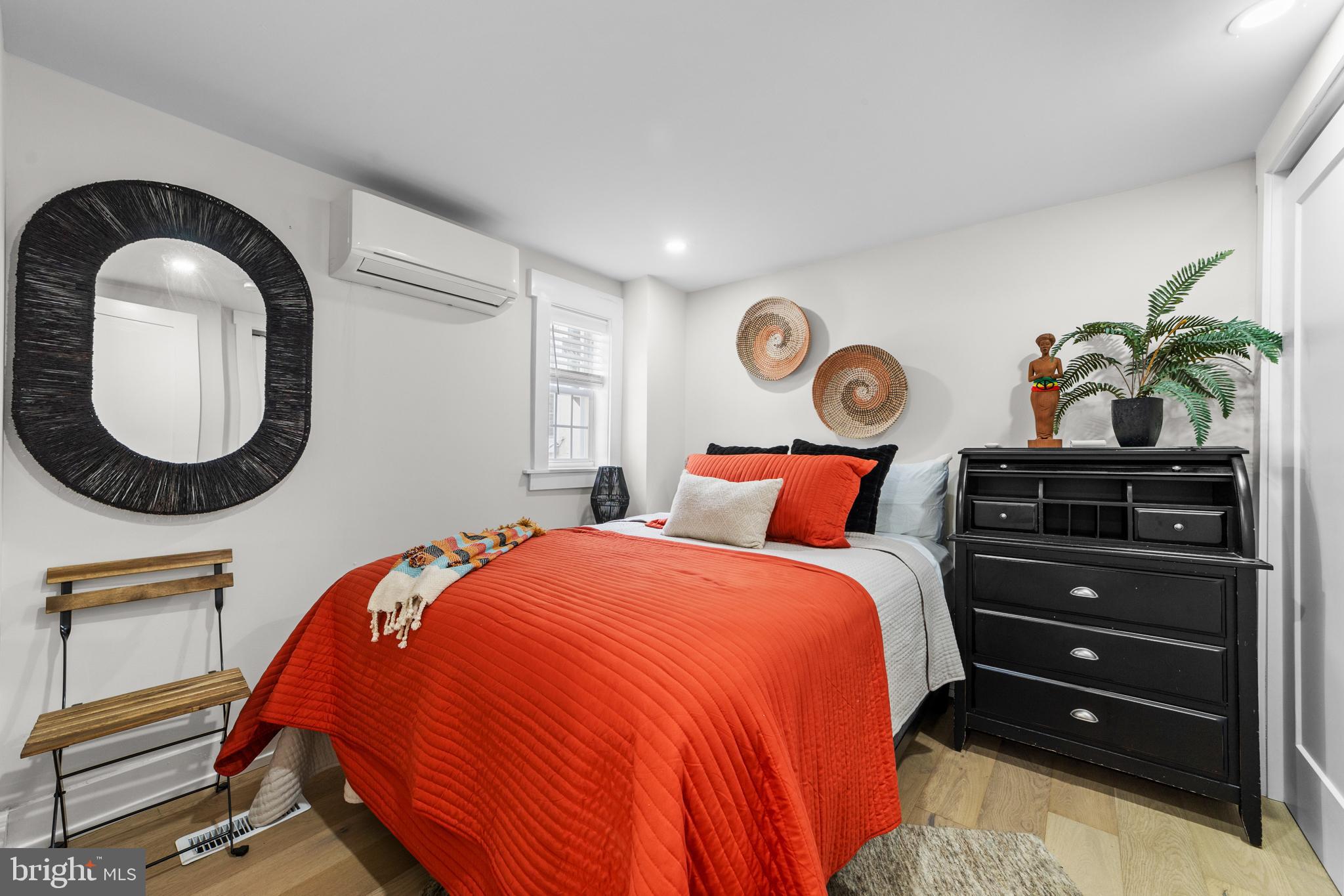 WASHINGTON SQ WEST - Residential