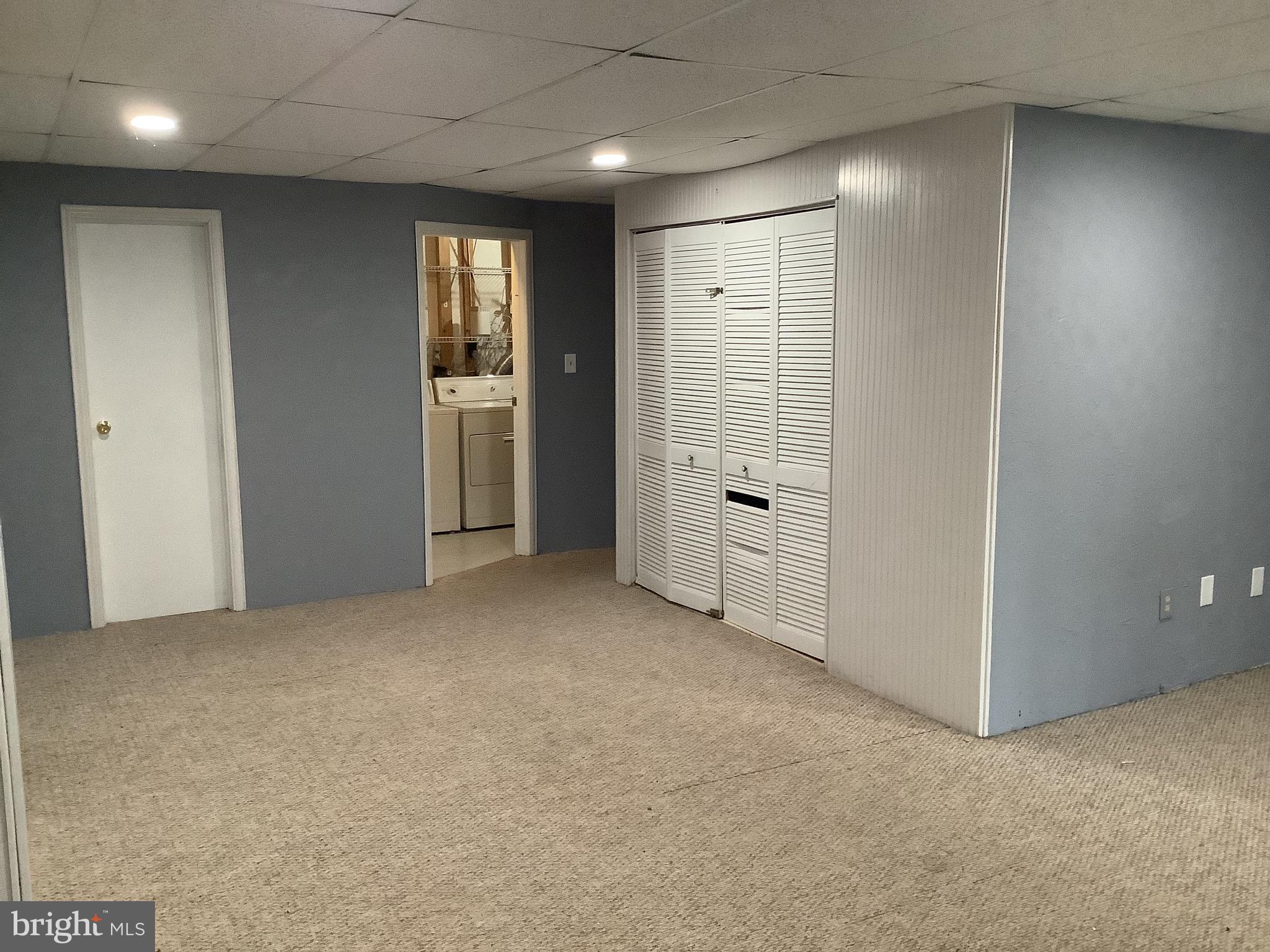 CONSTANT FRIENDSHIP - Residential Lease