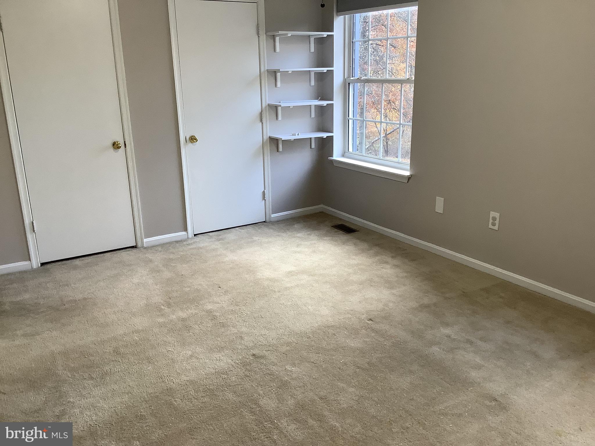 CONSTANT FRIENDSHIP - Residential Lease