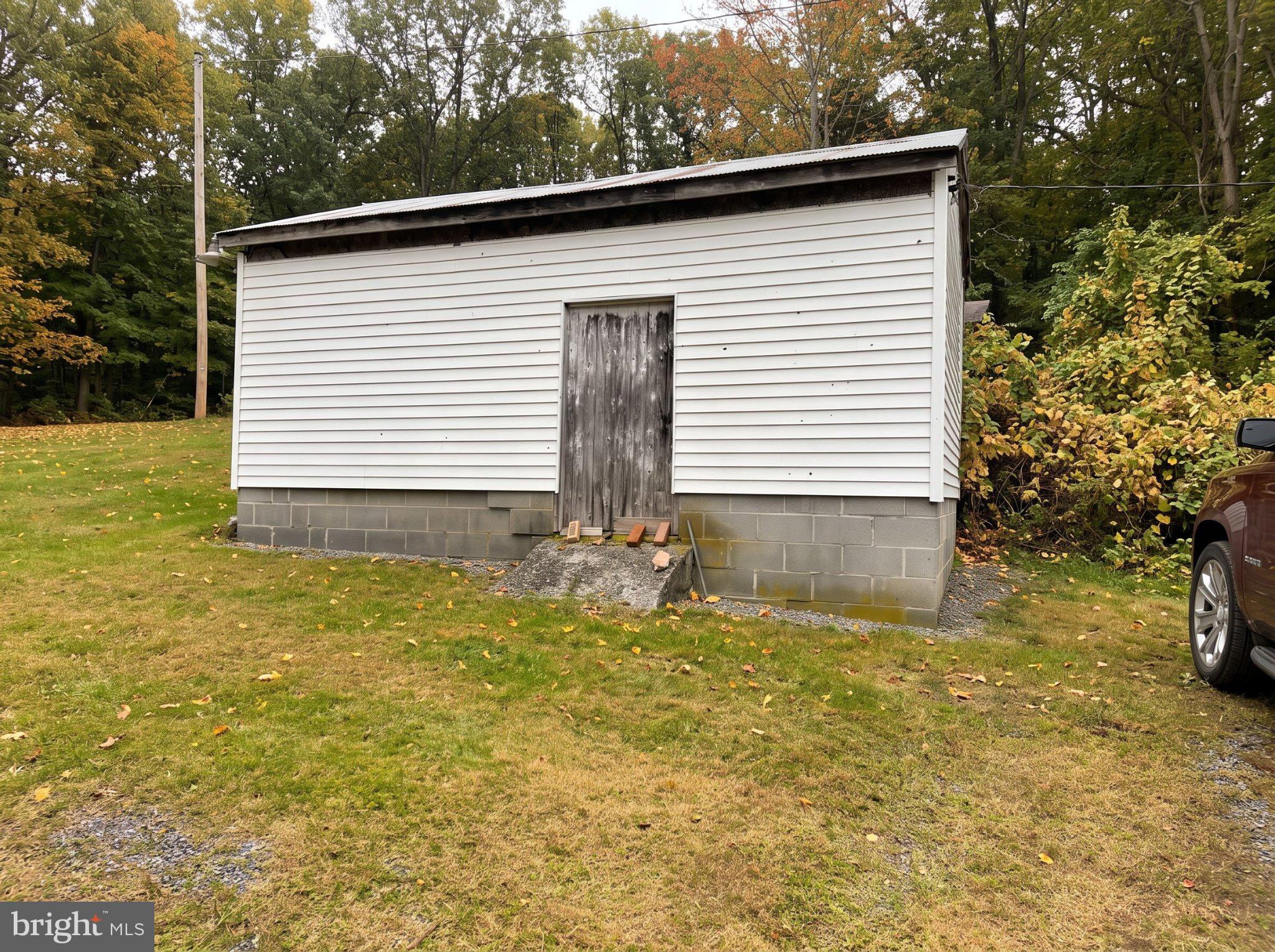 75 HOCKENBERRY LANE